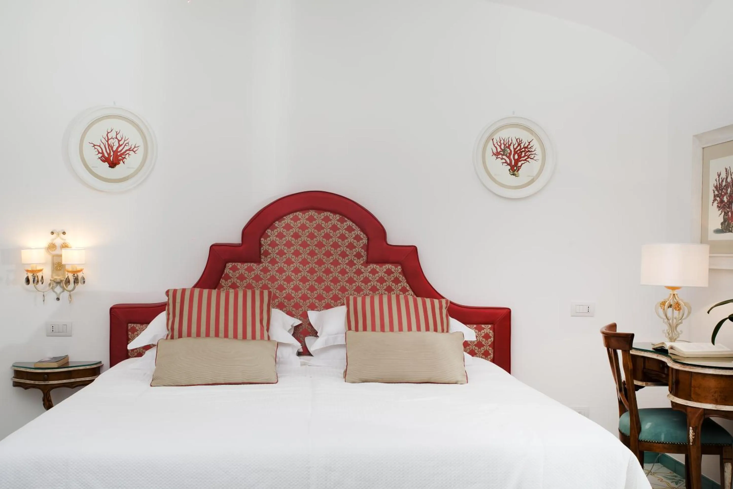 Decorative detail, Bed in Villa Corallium