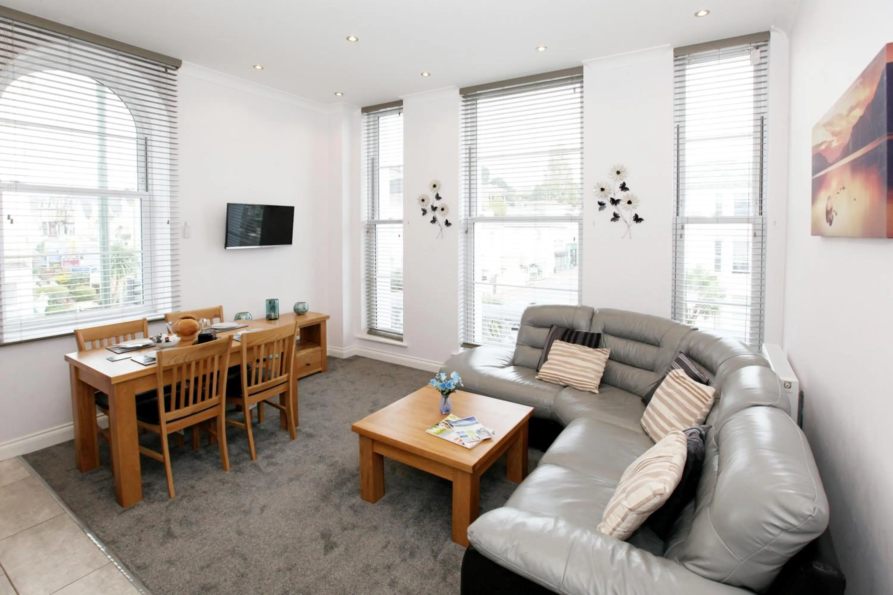 TV and multimedia in Austens Apartments