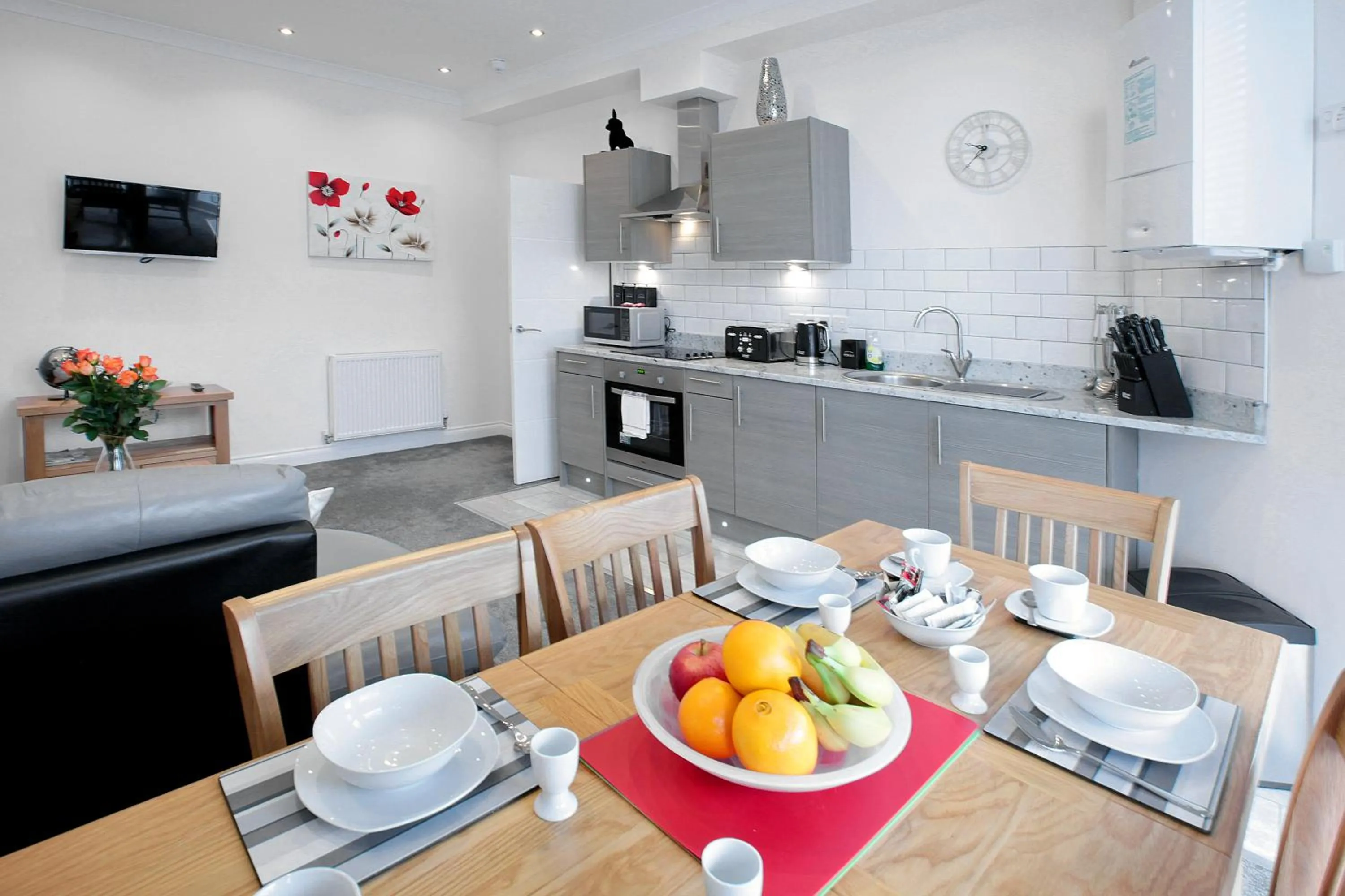 TV and multimedia in Austens Apartments