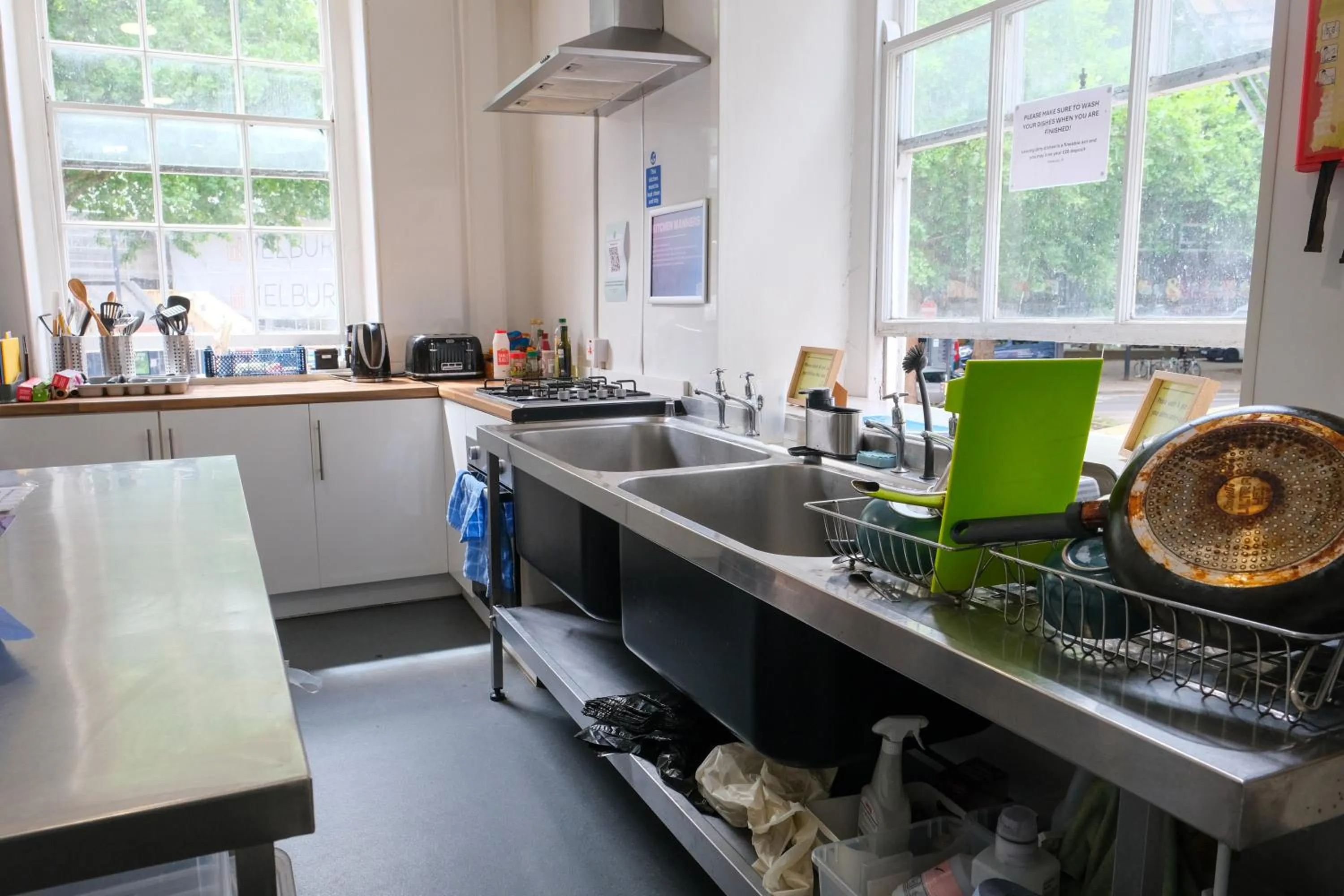 The Full Moon Backpackers