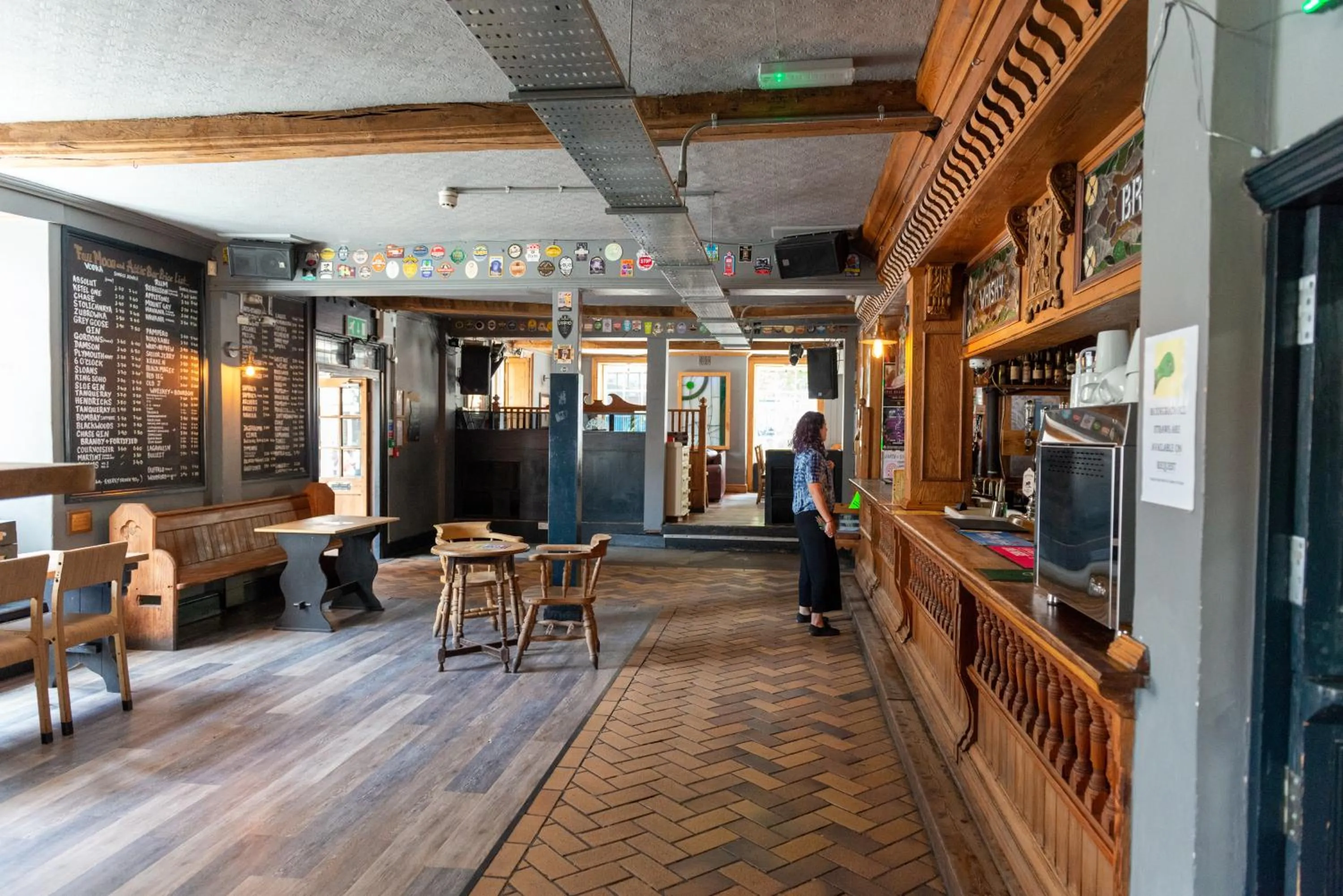 Lounge or bar in The Full Moon Backpackers