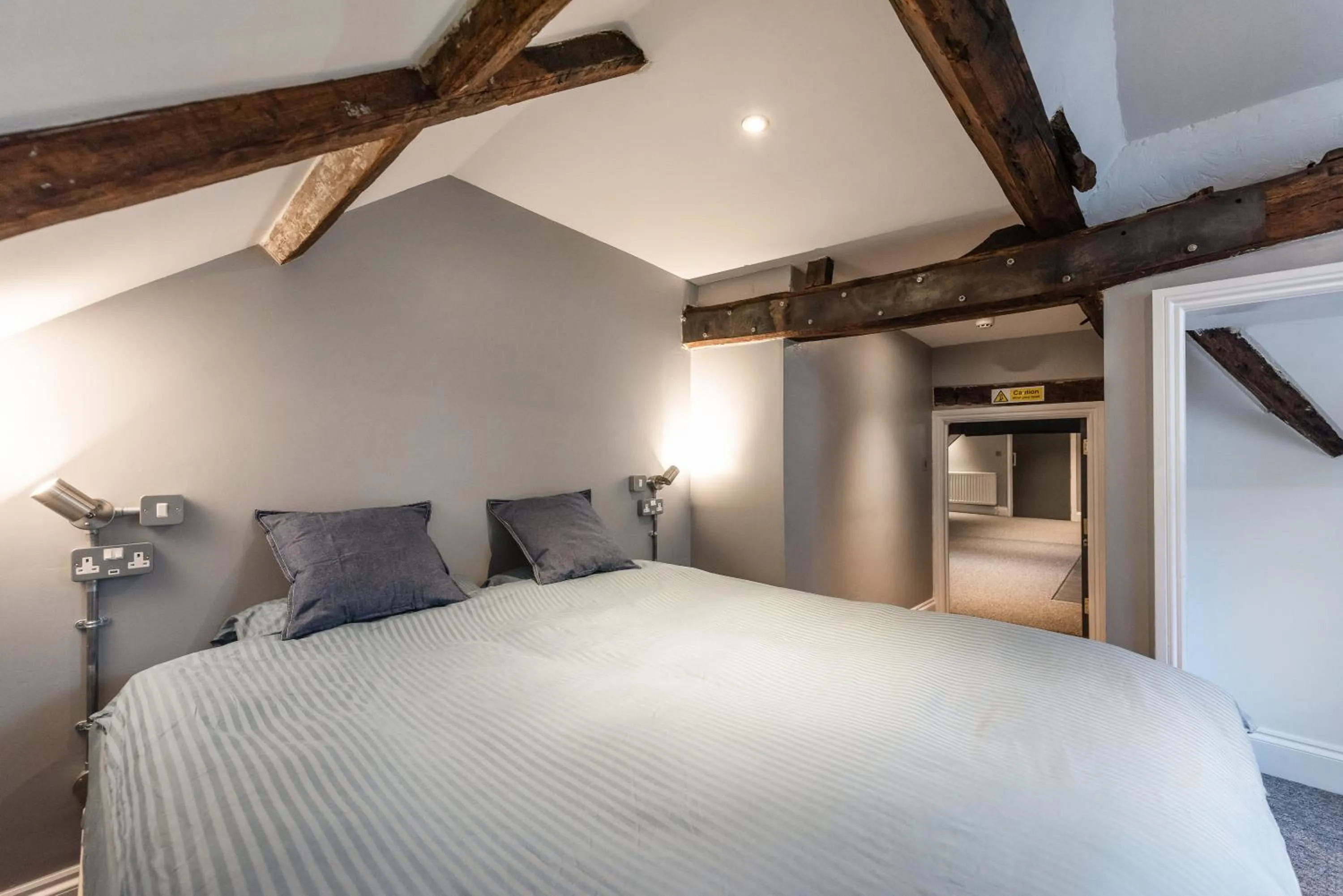 Bed in The Full Moon Backpackers