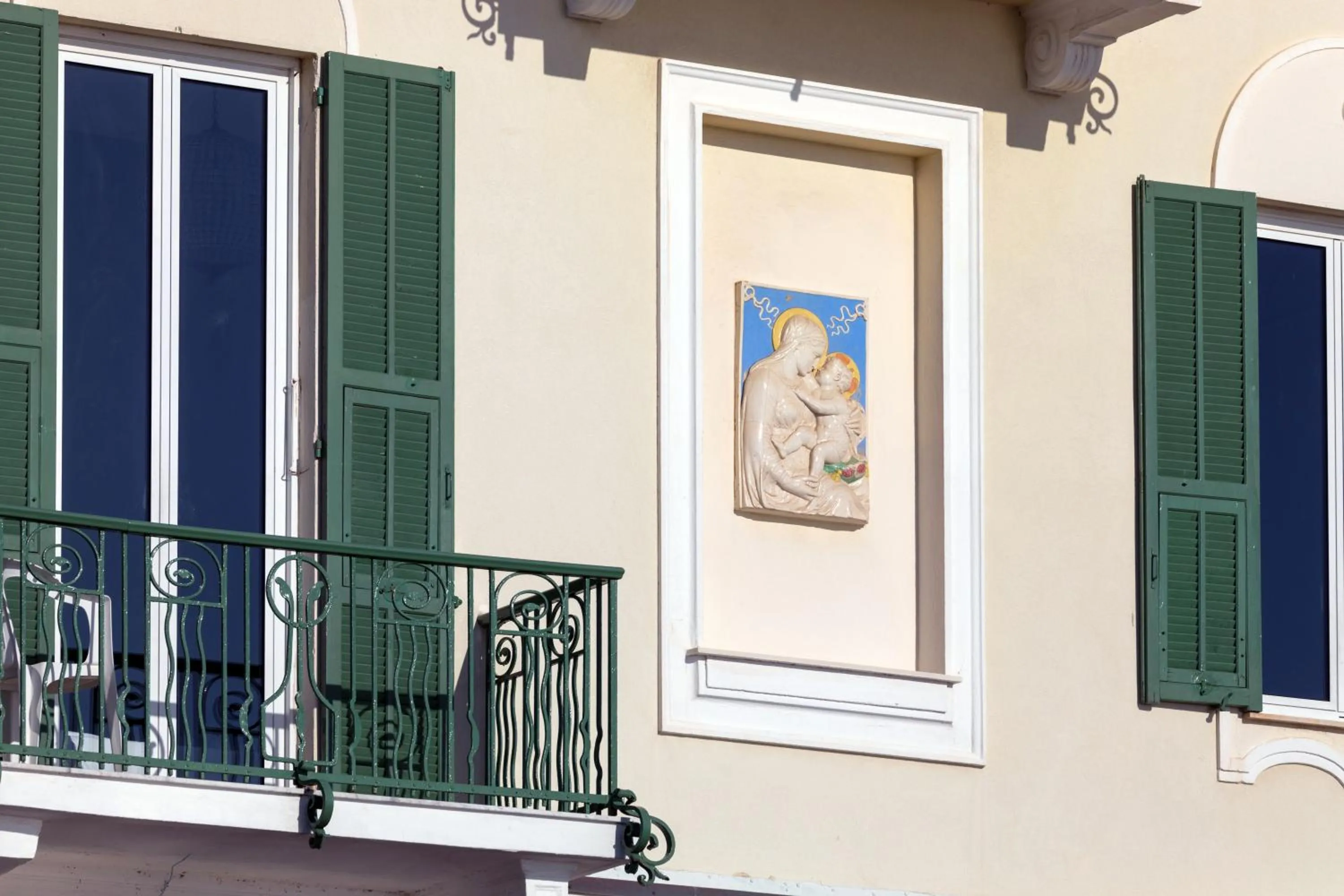 Property logo or sign in Hotel Eden Alaxi Hotels