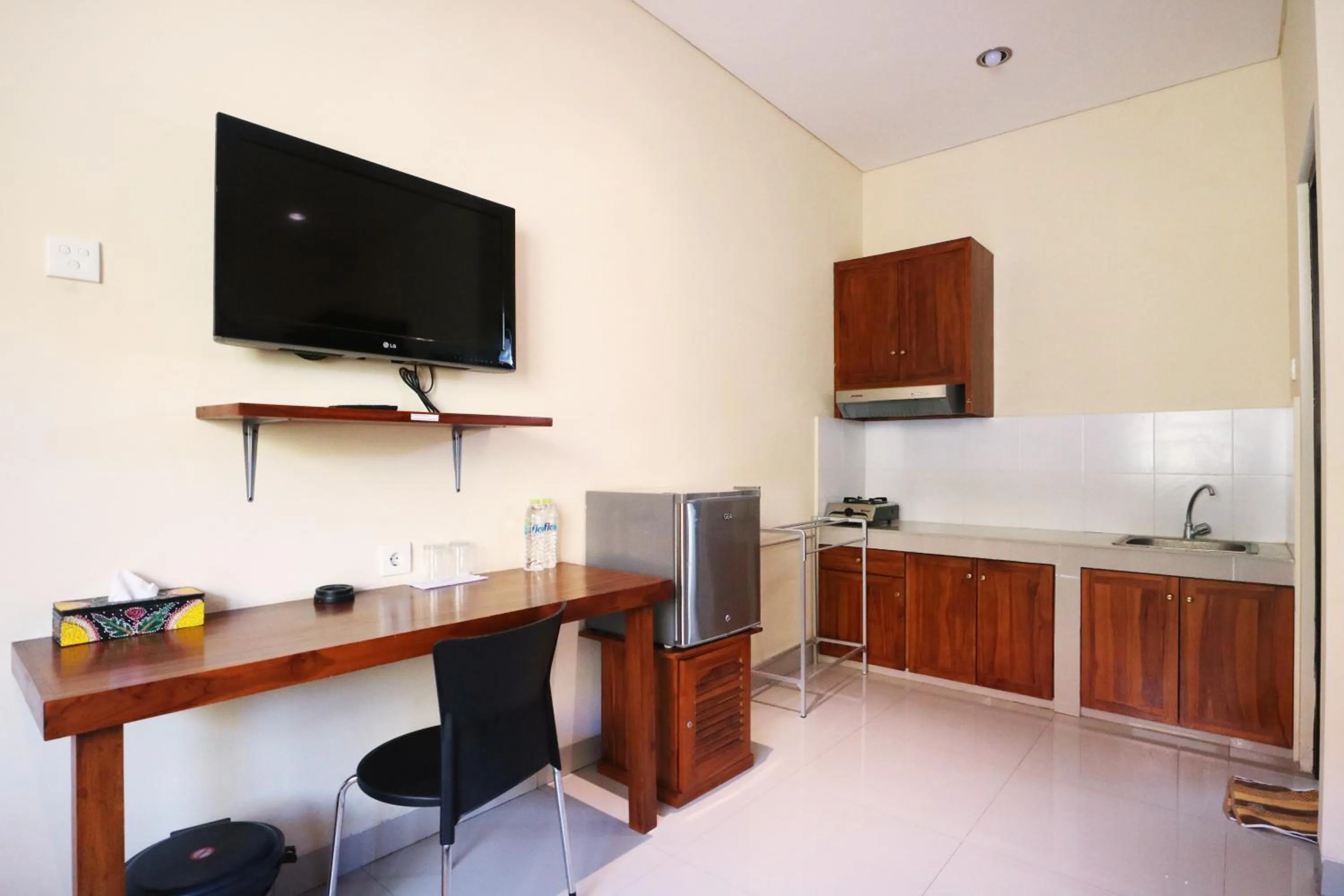 Kitchen or kitchenette in Dee Mansion Bali