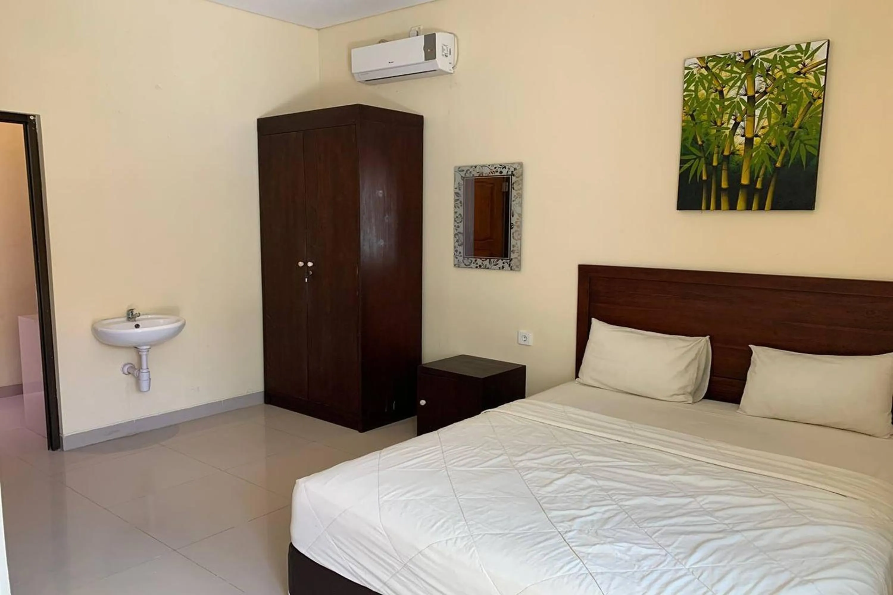 Bed in Dee Mansion Bali