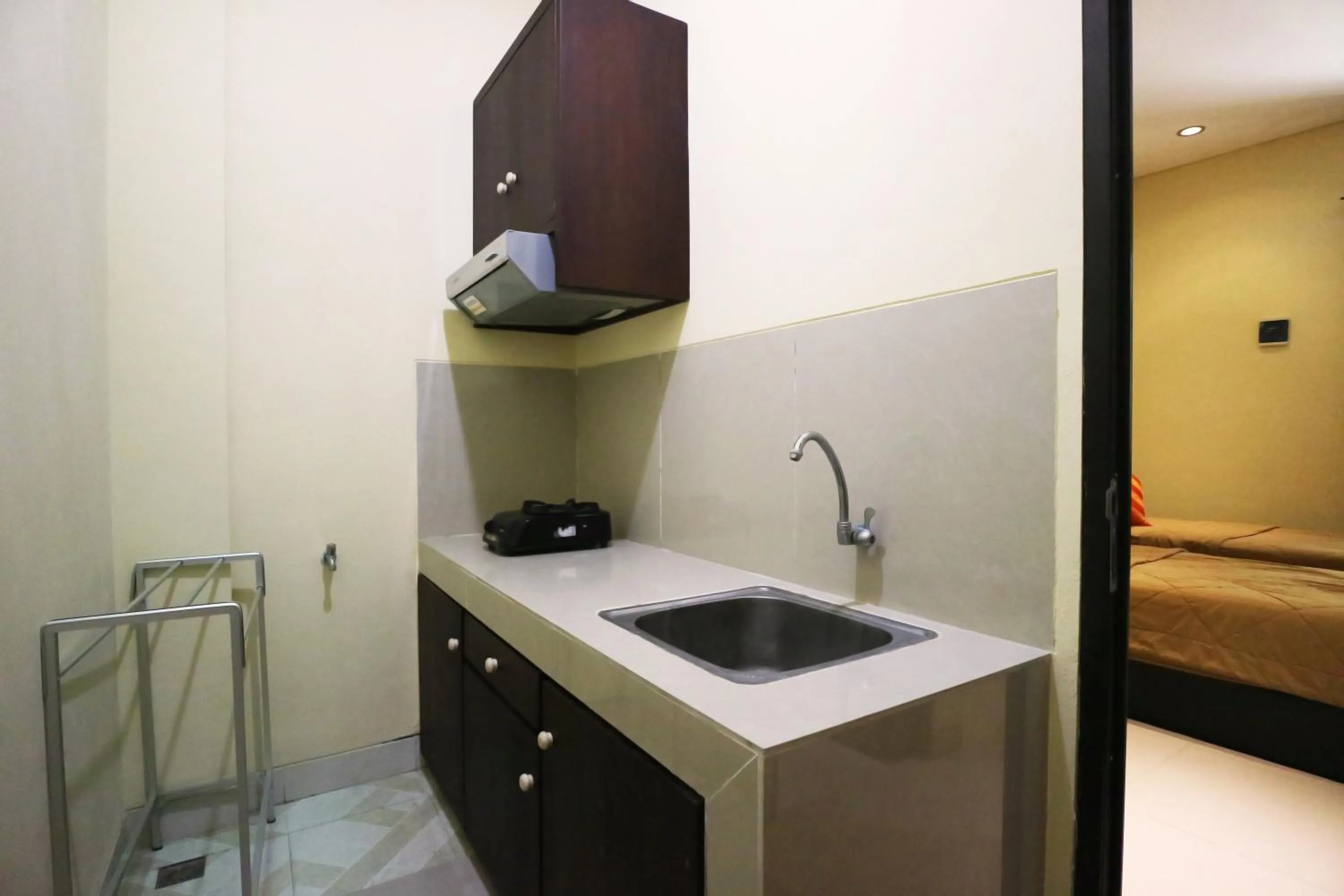 Kitchen or kitchenette in Dee Mansion Bali