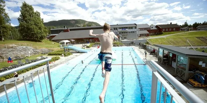 Swimming pool in Jorekstad Ferieleiligheter