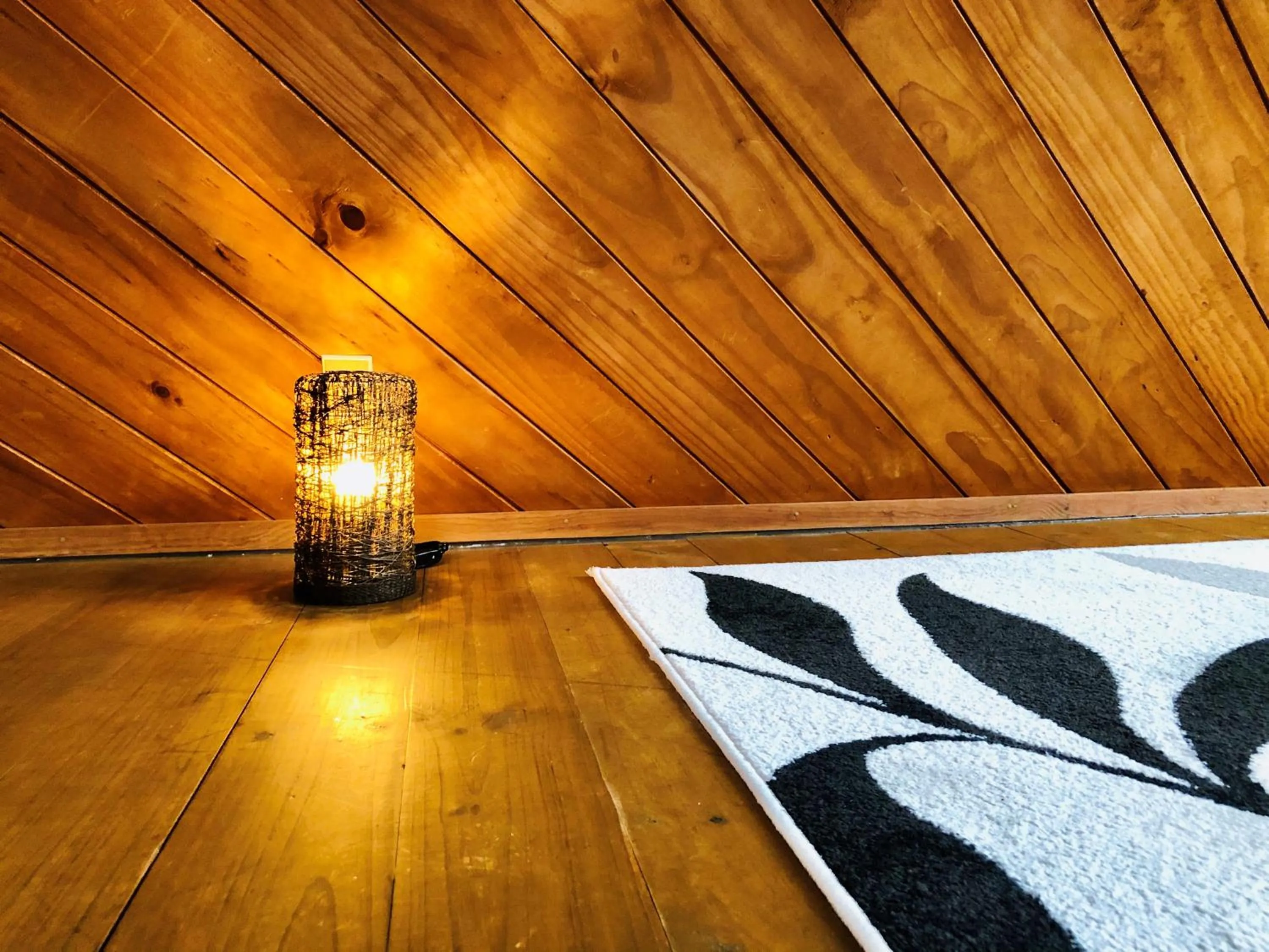 Decorative detail in Sea Breeze