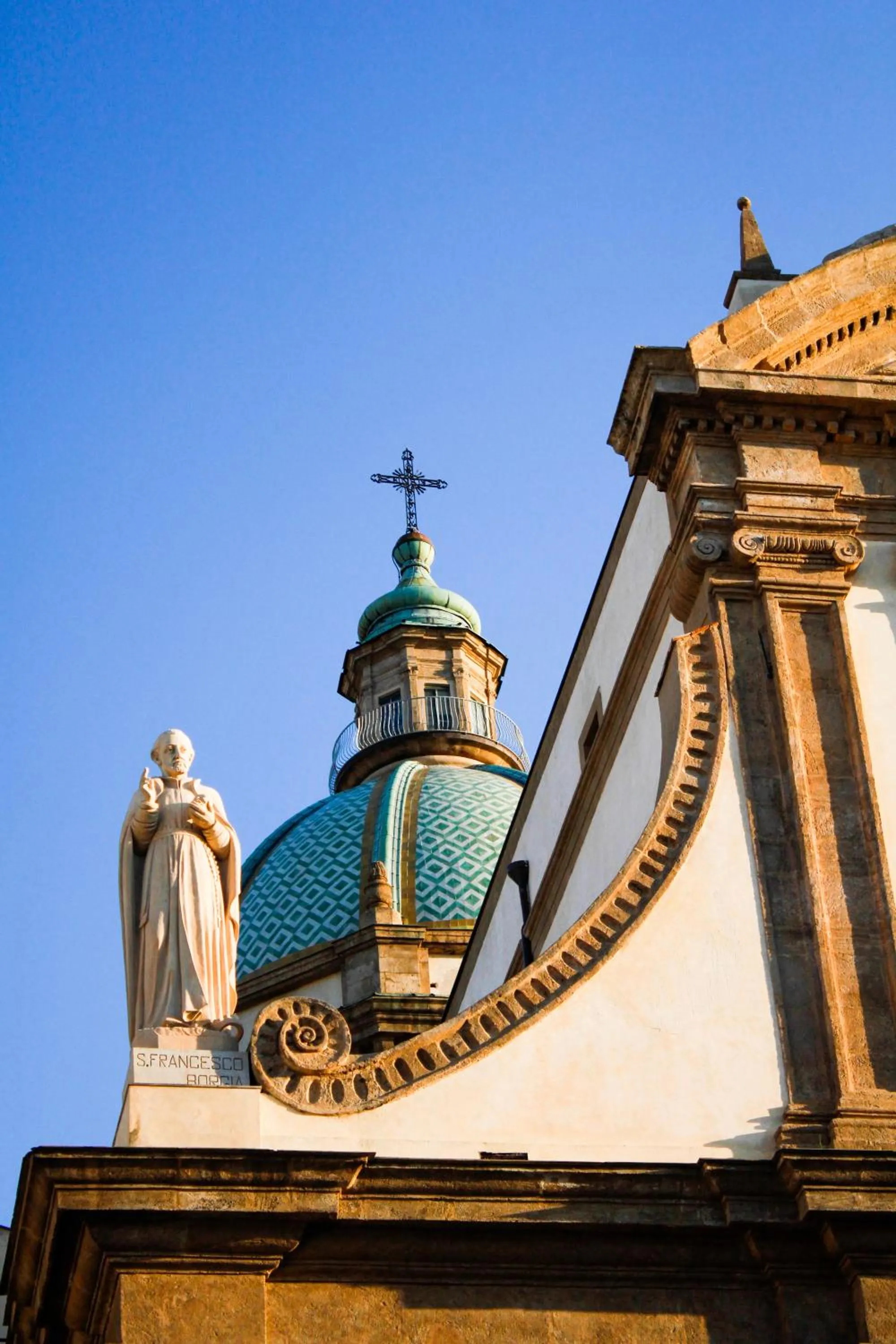 Property building in Demetra Rooms