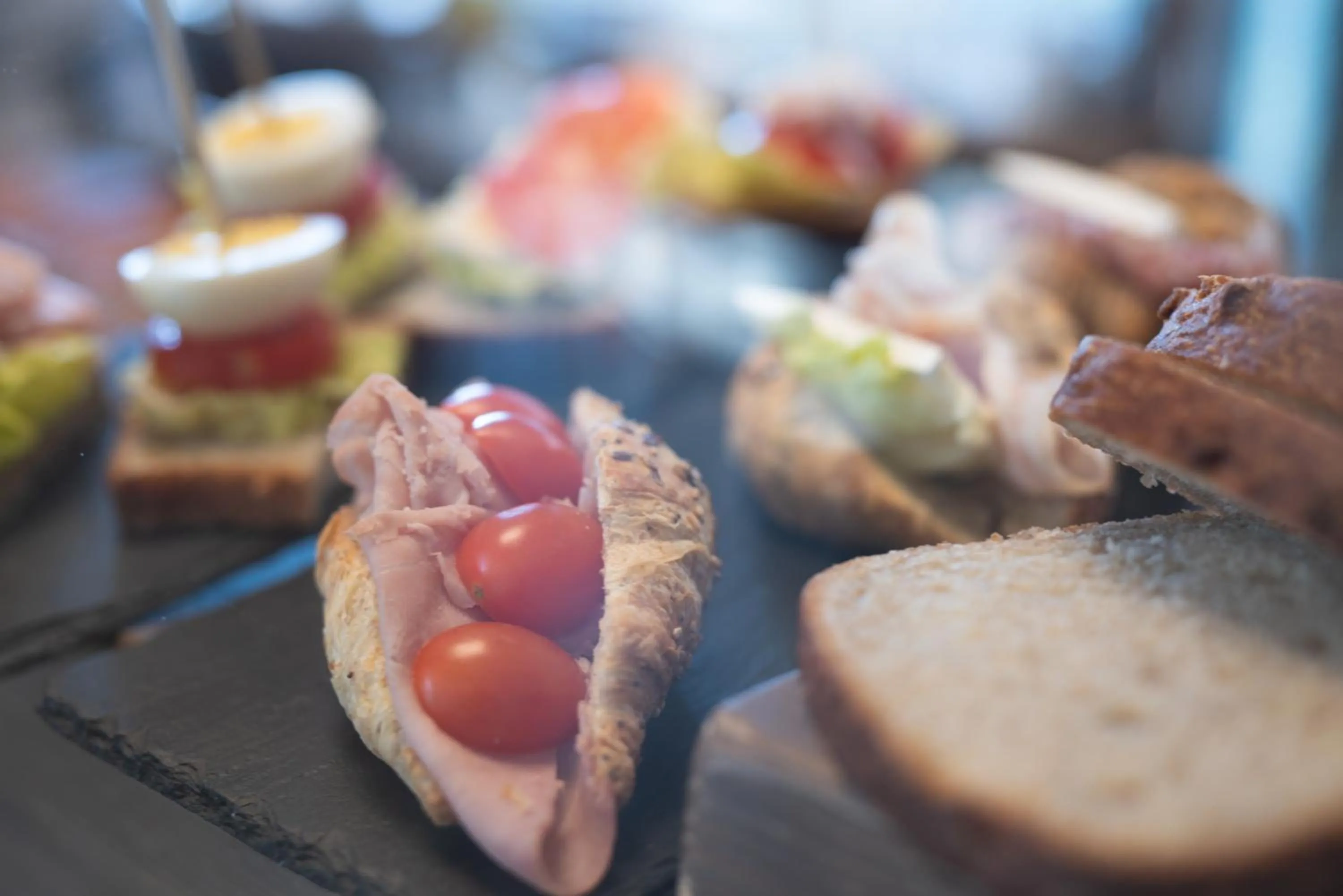 Food and drinks in Hotel Jolly Roger