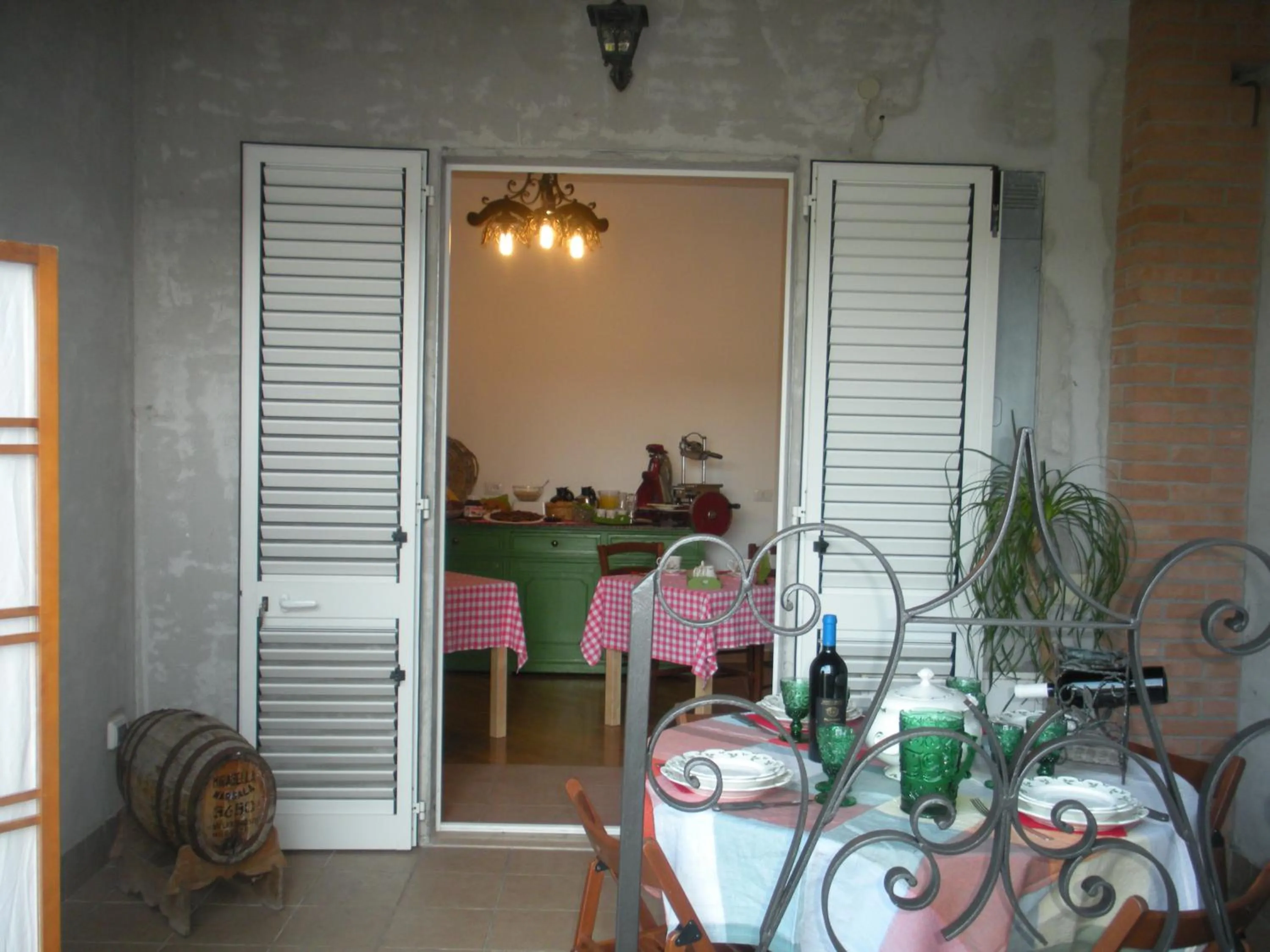 Dining area in B&B Brezza Marina