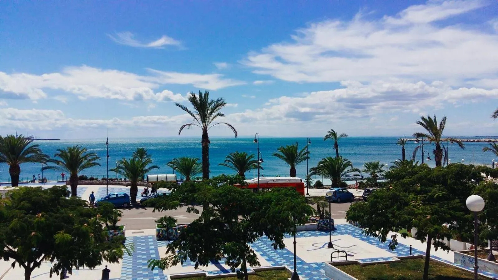 Day in B&B Una Rotonda sul mare