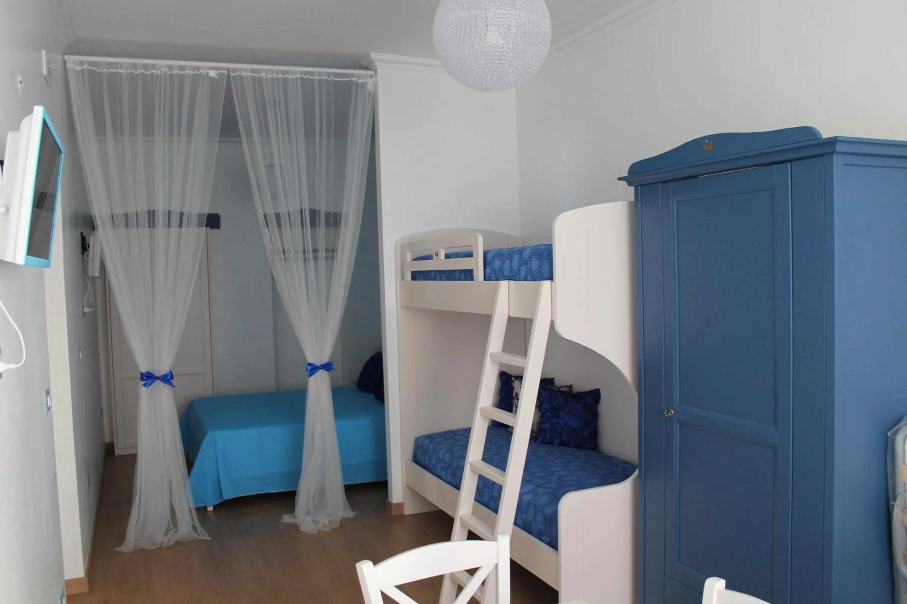 Bed in B&B Una Rotonda sul mare