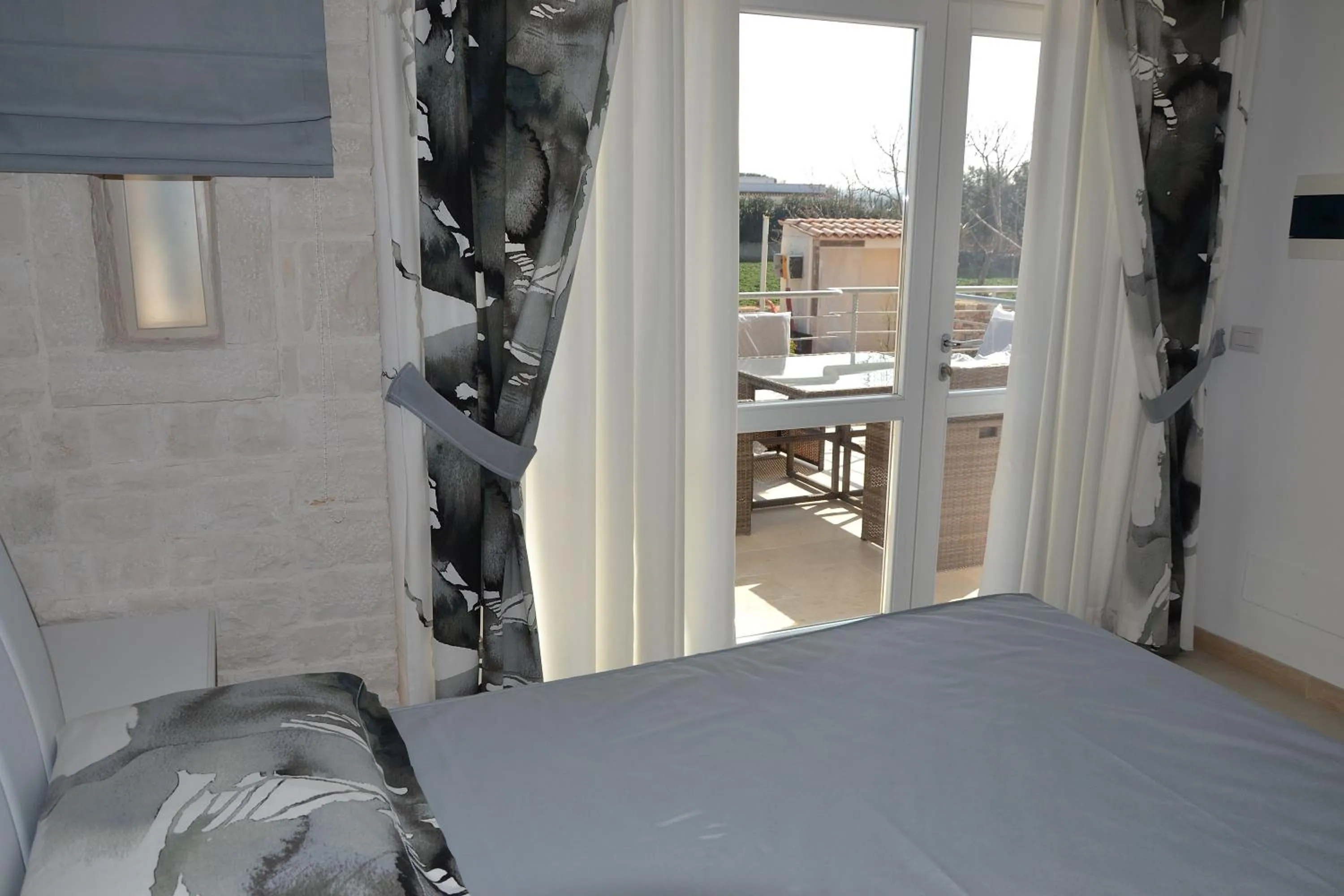 Balcony/Terrace, Bed in Dimora Porto Contessa