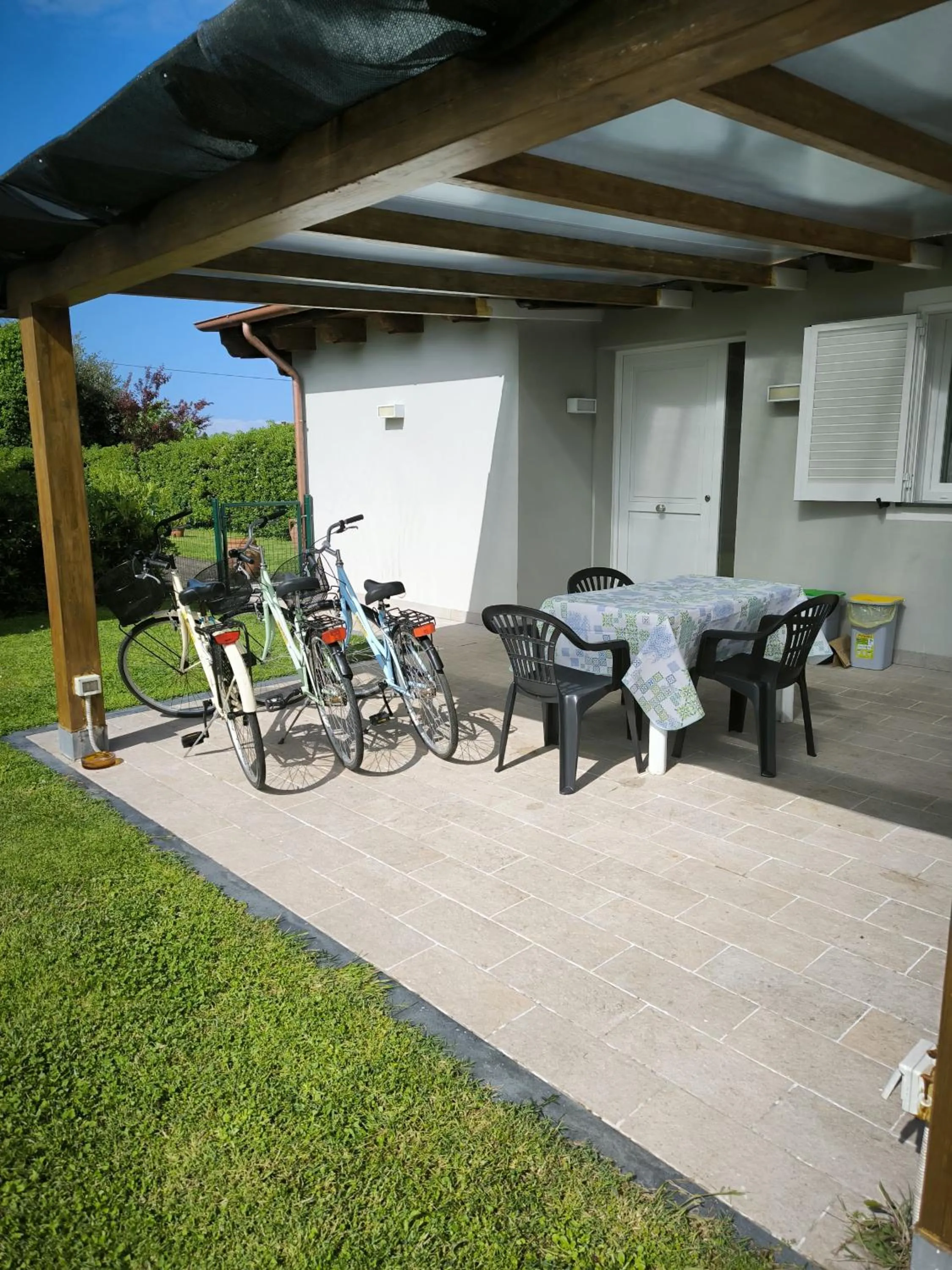 Garden in La Mimosa Chic