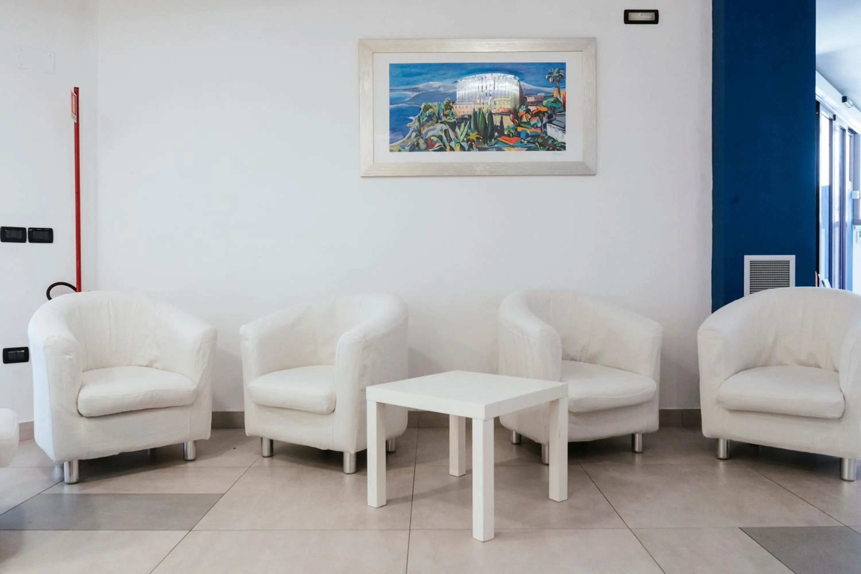 Communal lounge/ TV room in Hotel D'Atri