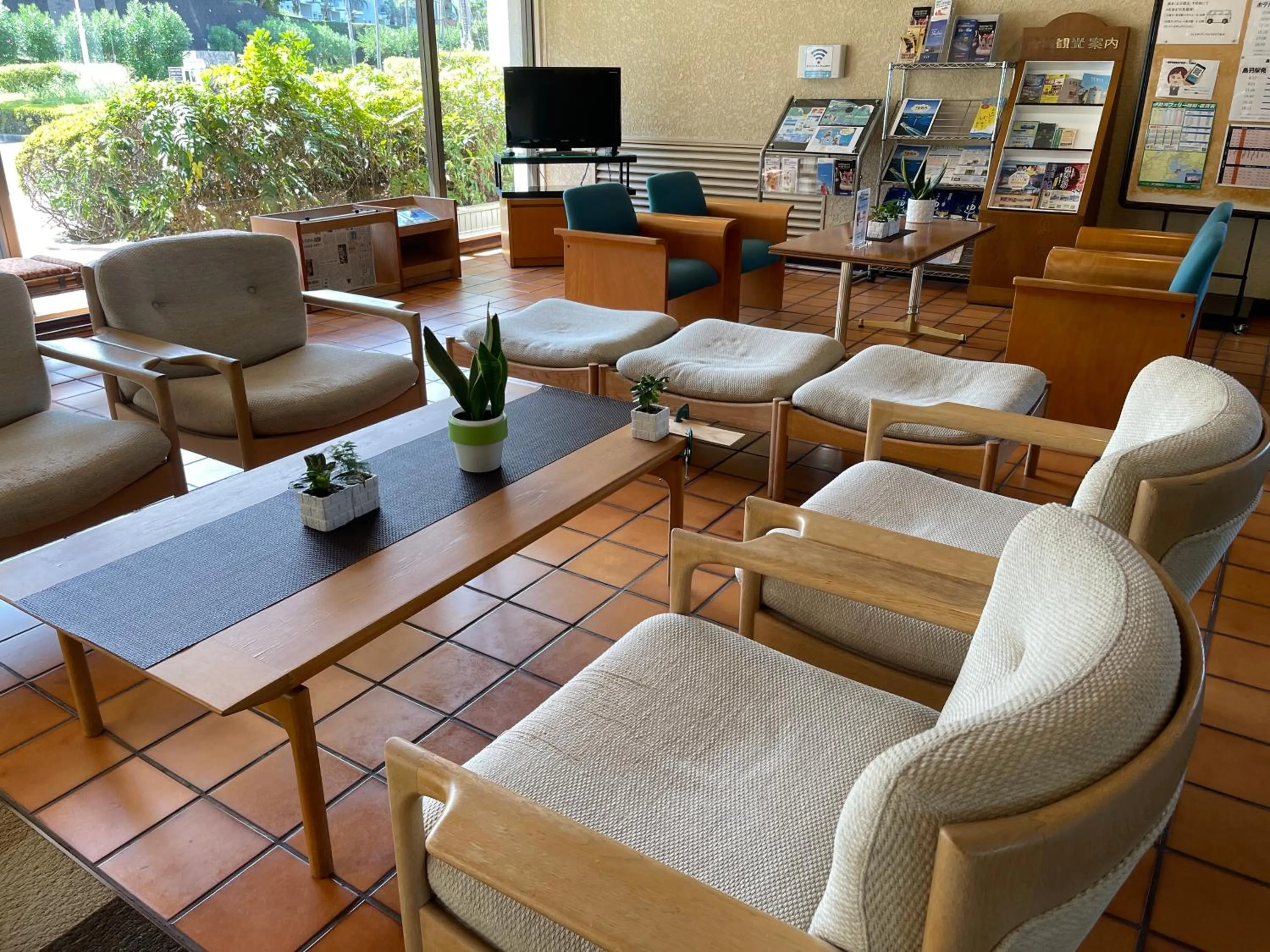 Wisterian Life Club Toba