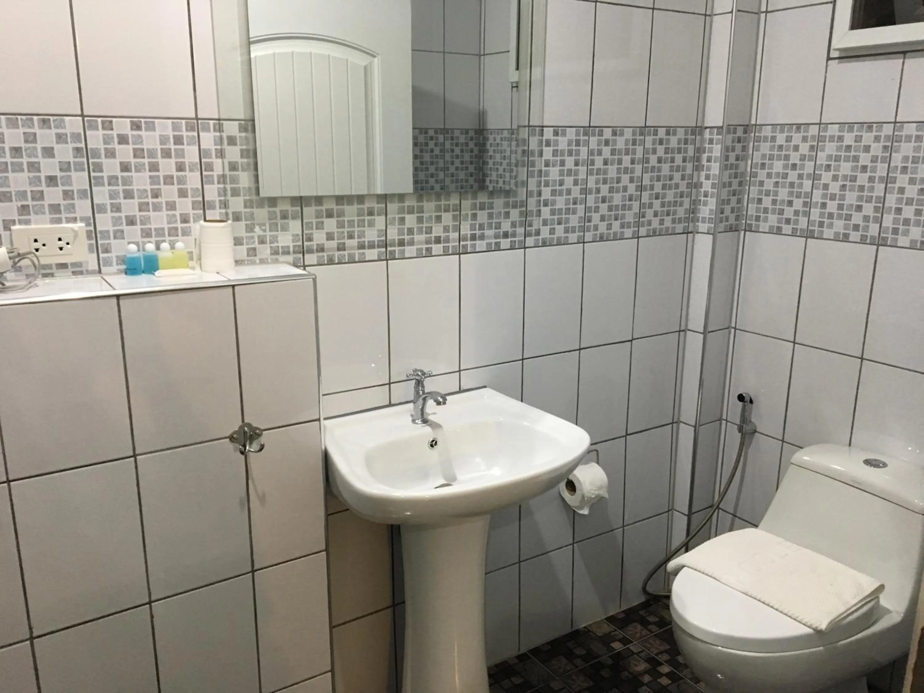 Bathroom in Baan Penny