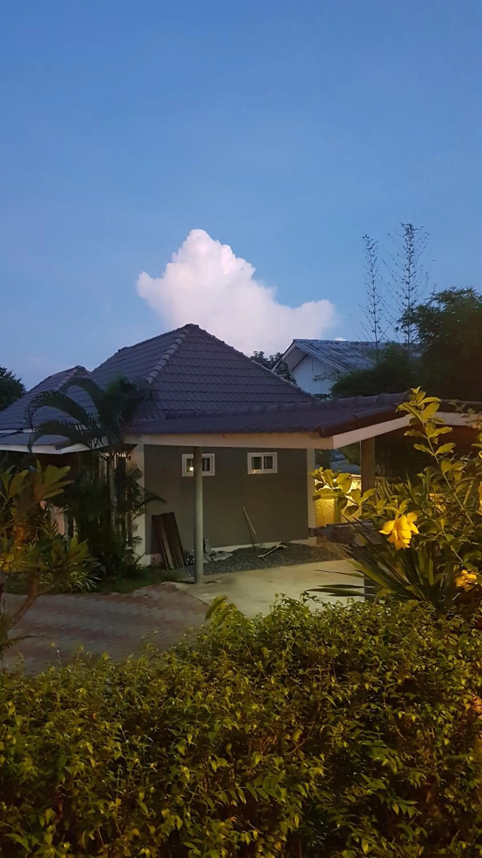 Parking in Baan Penny