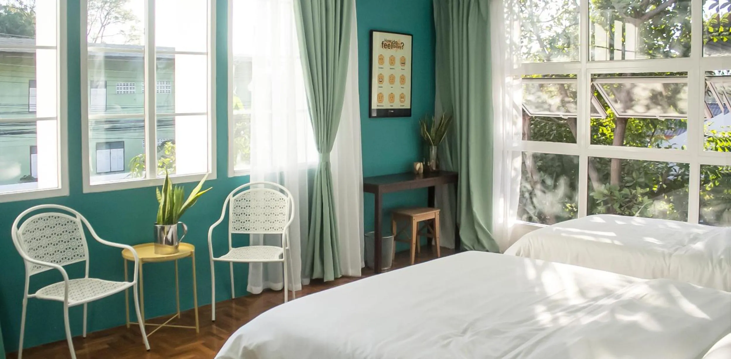 Photo of the whole room, Bed in Mammoth Boutique Hotel