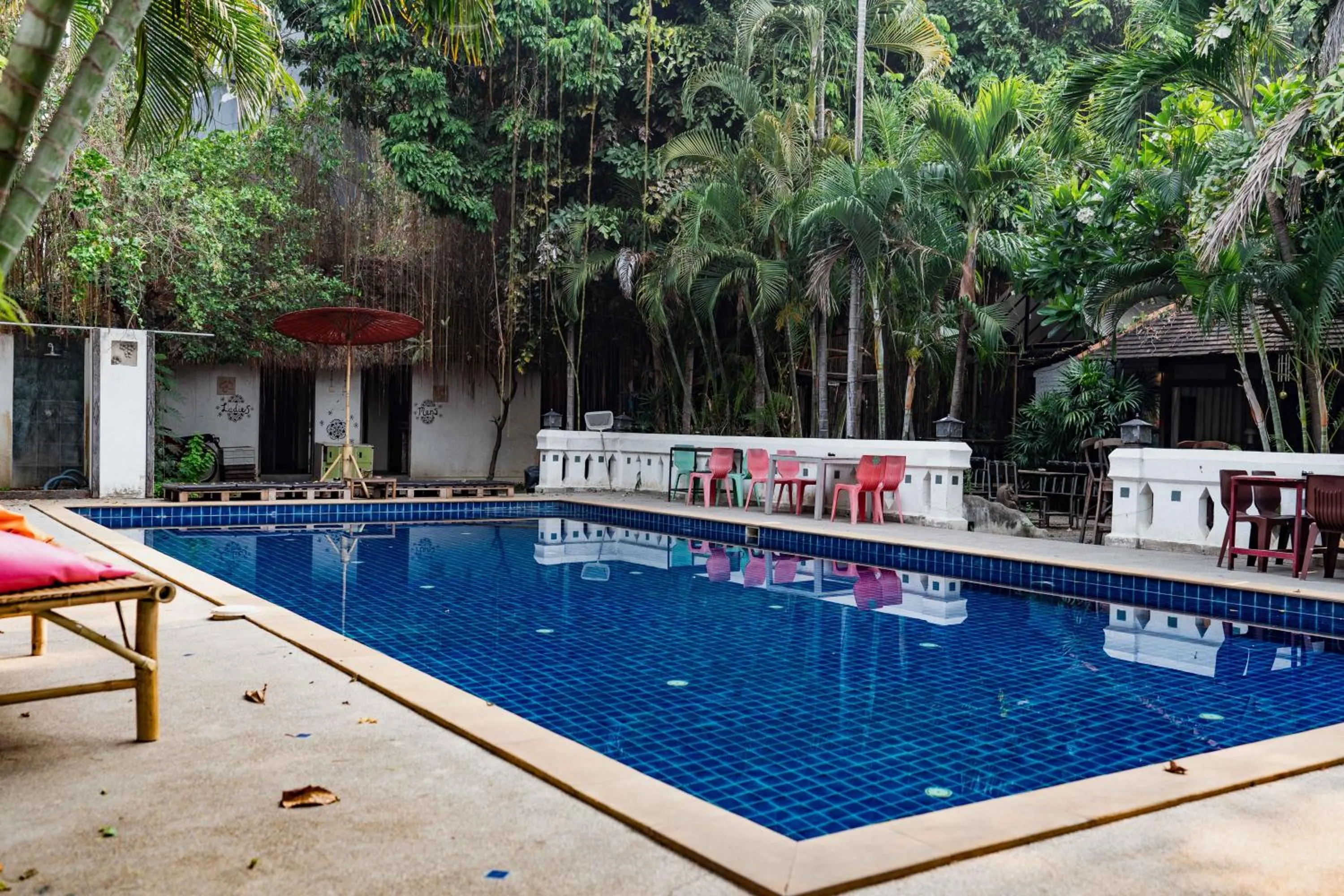 Swimming pool in Mammoth Boutique Hotel
