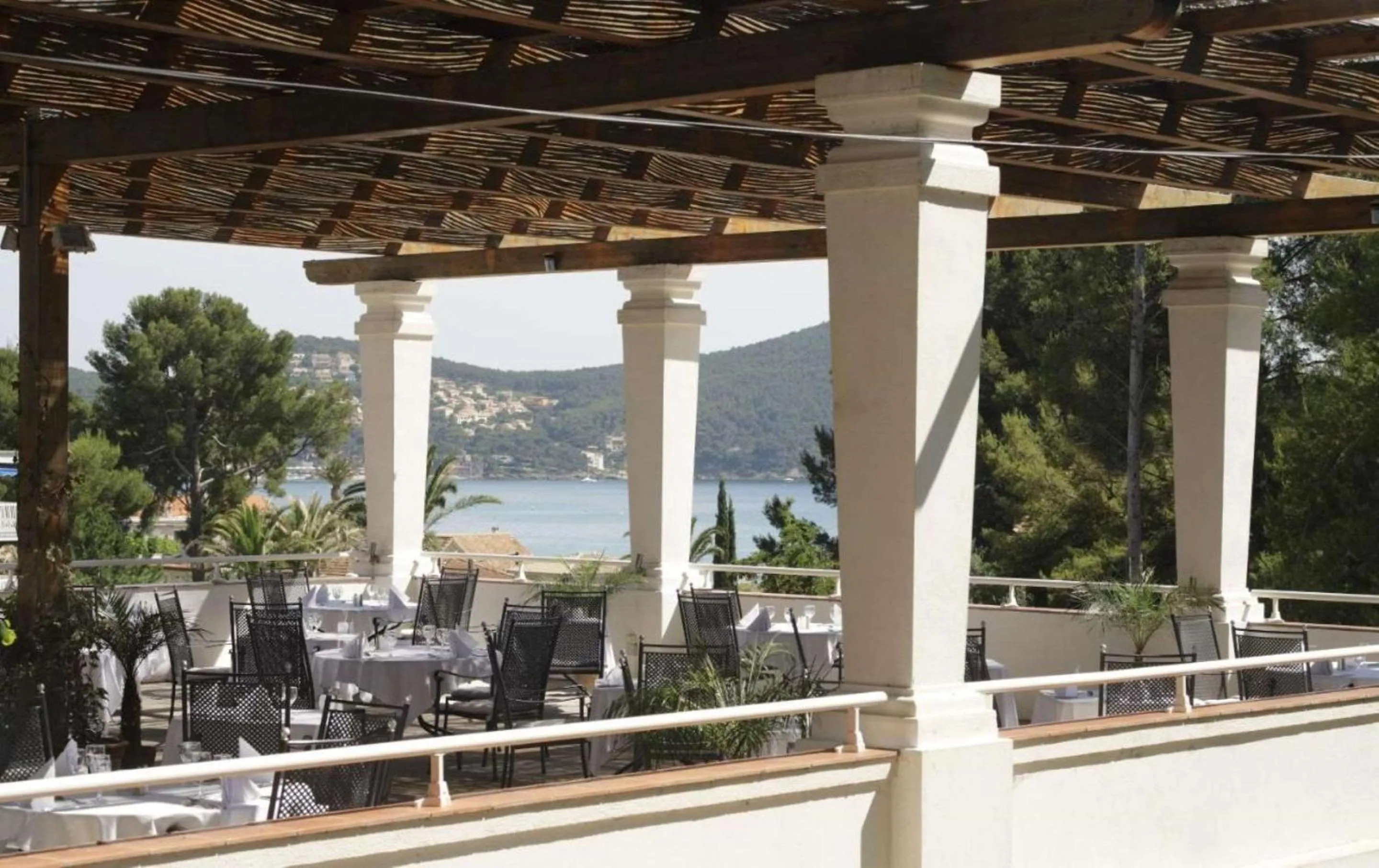 Restaurant/places to eat in Grand Hotel Des Lecques; BW Signature Collection