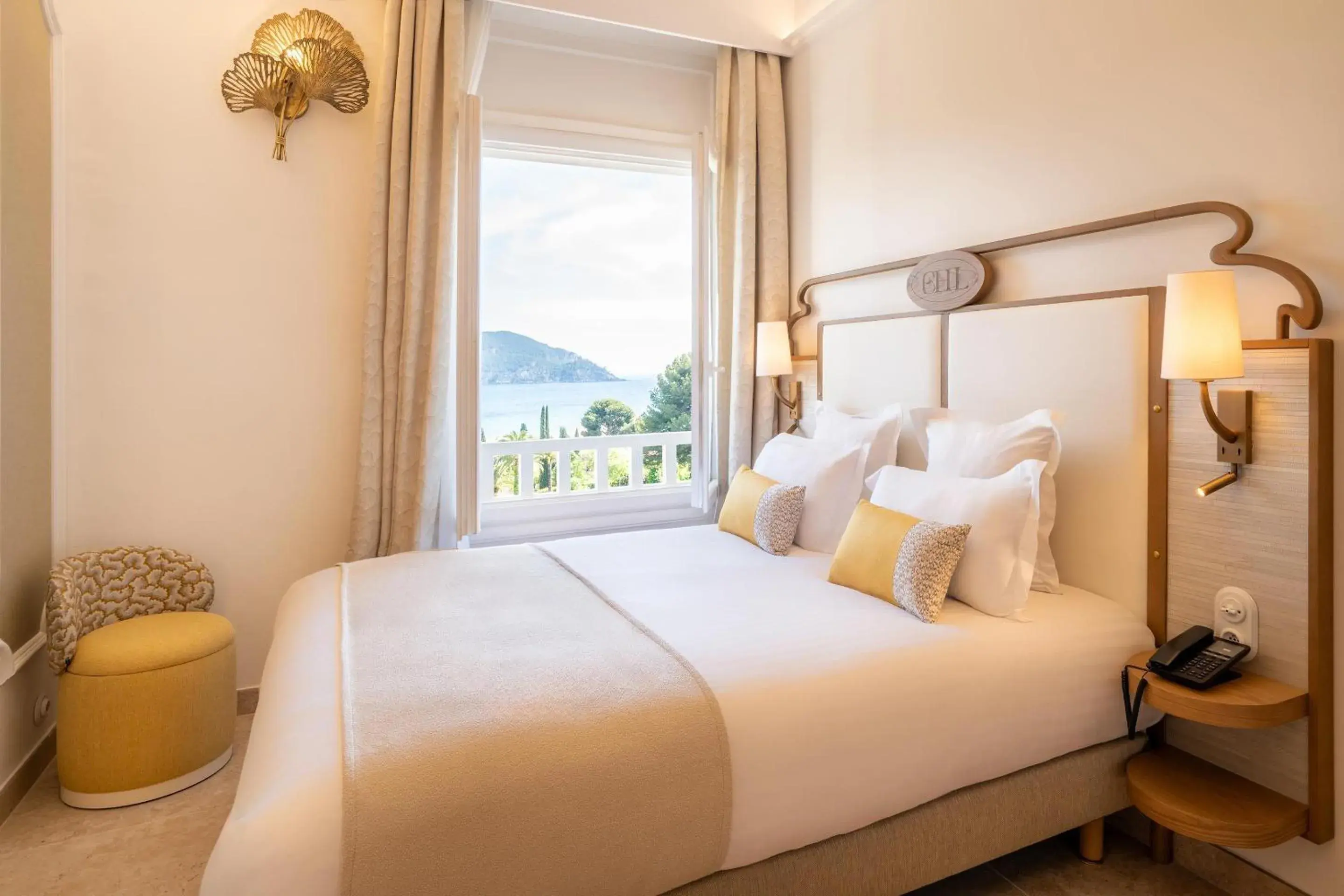 Comfort Queen Room with Sea View - Non-Smoking in Grand Hotel Des Lecques; BW Signature Collection Comfort Queen Room with Sea View - Non-Smoking in Grand Hotel Des Lecques; BW Signature Collection