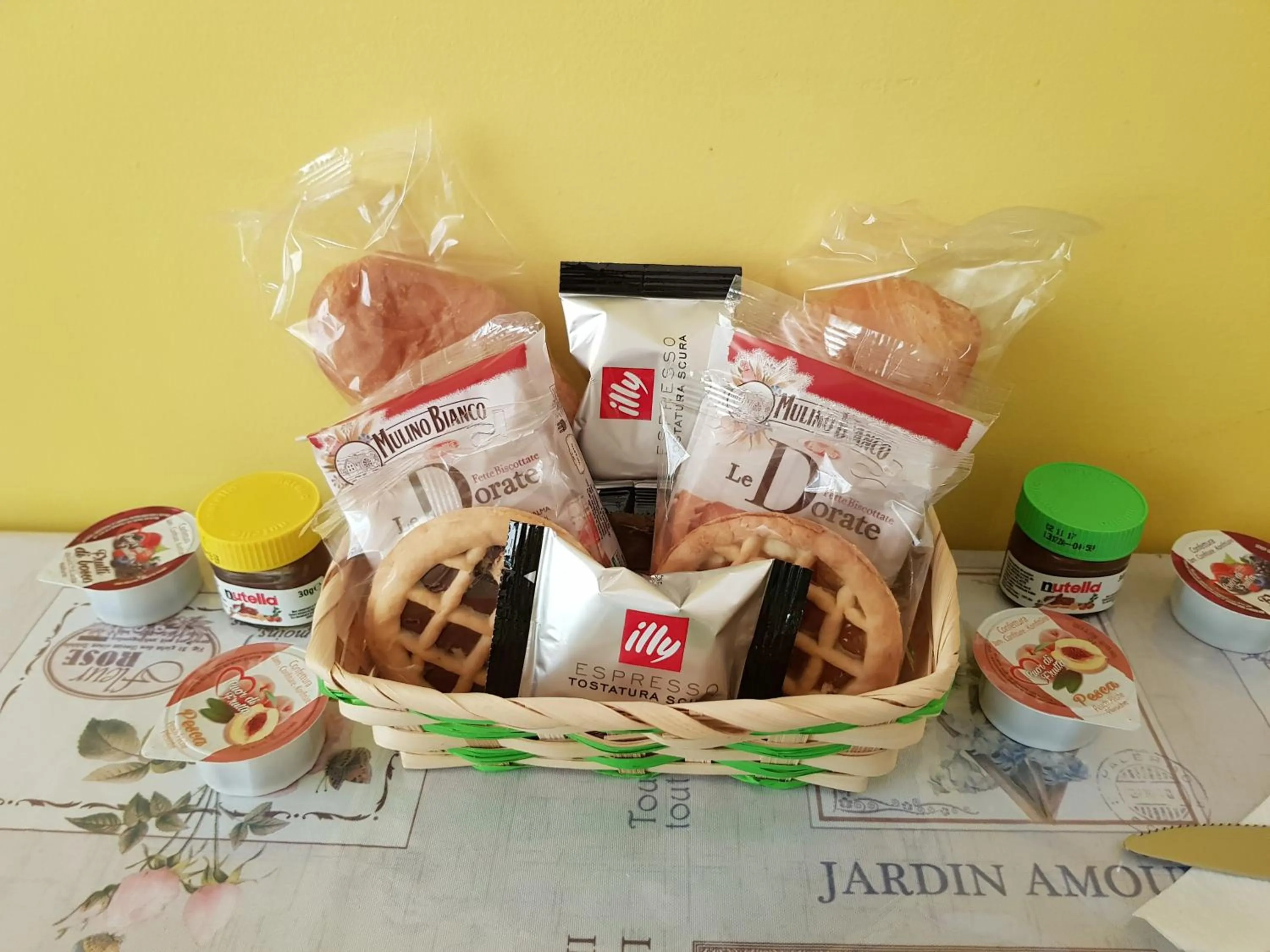 Breakfast in Domina Romae B&B