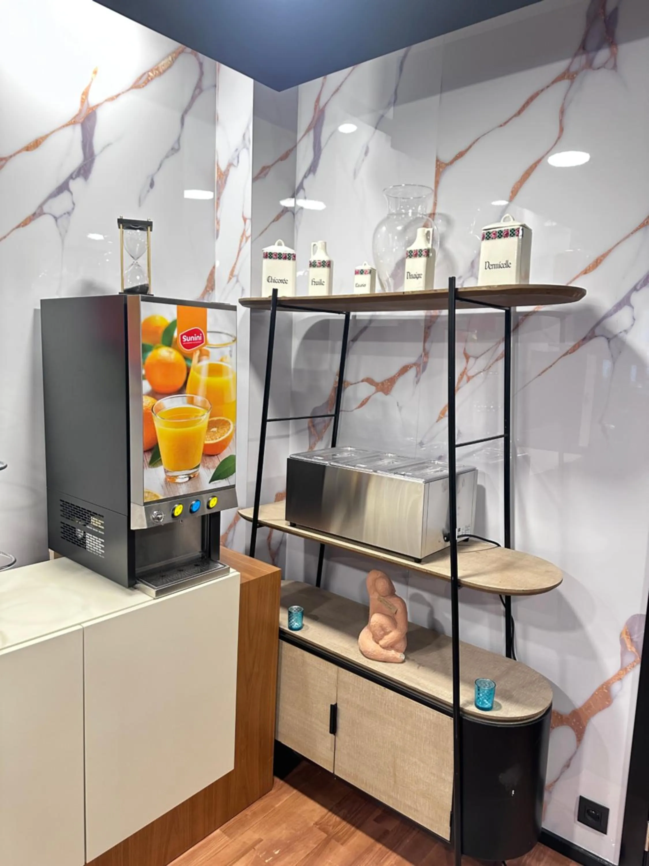 Breakfast in Hotel Albert