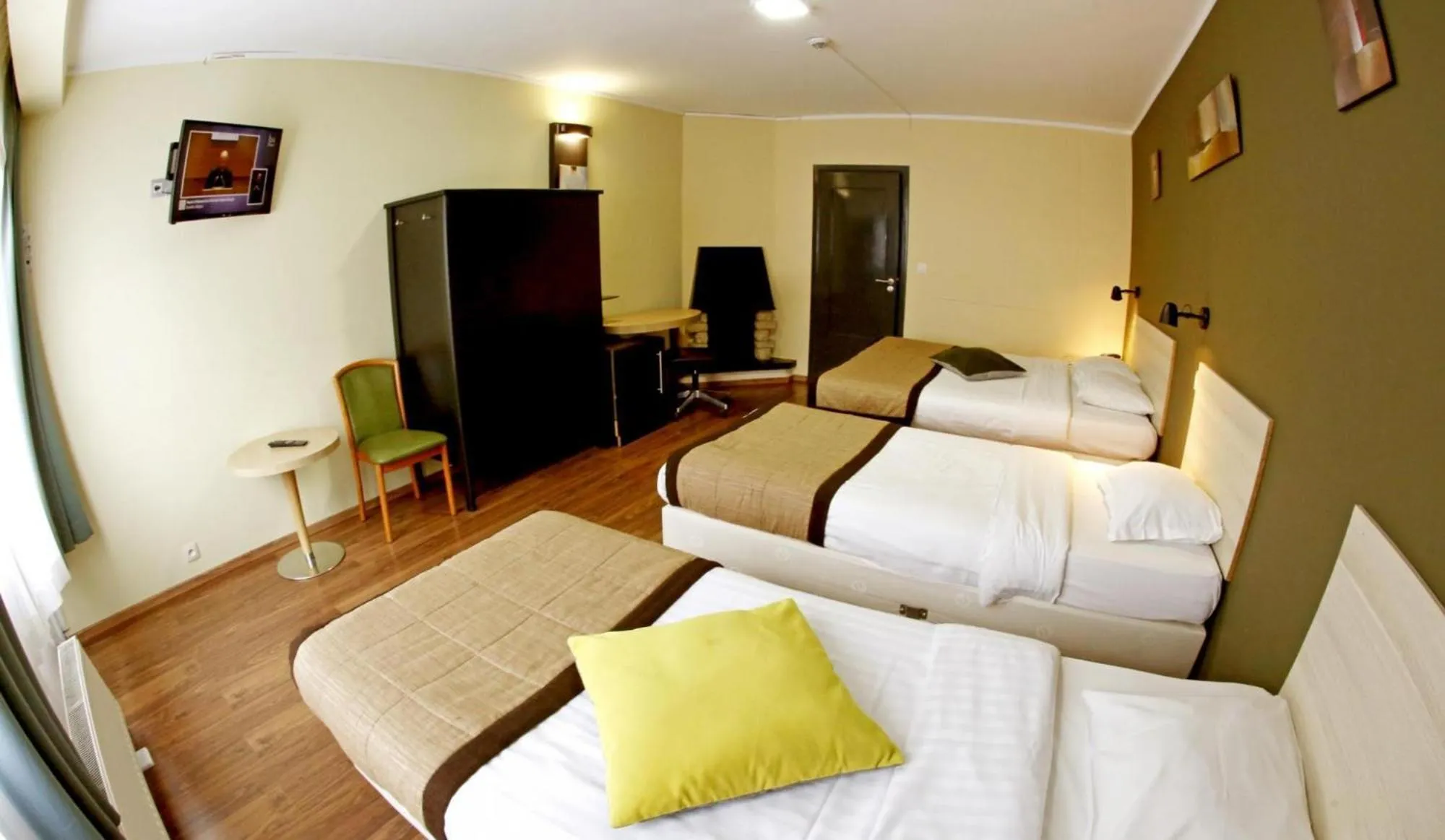 Photo of the whole room in Albert Hotel