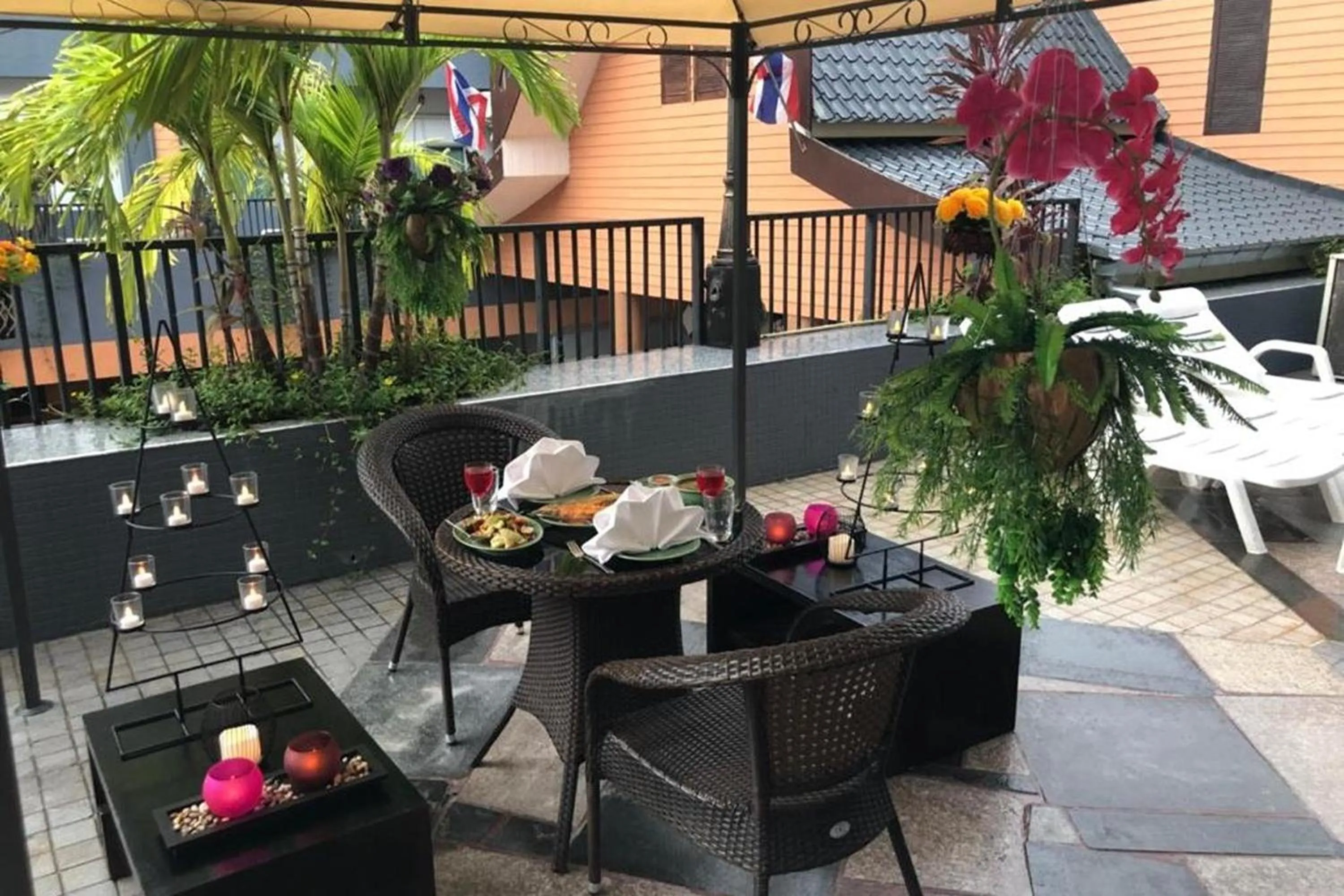 Restaurant/places to eat in A2Sea Hotel