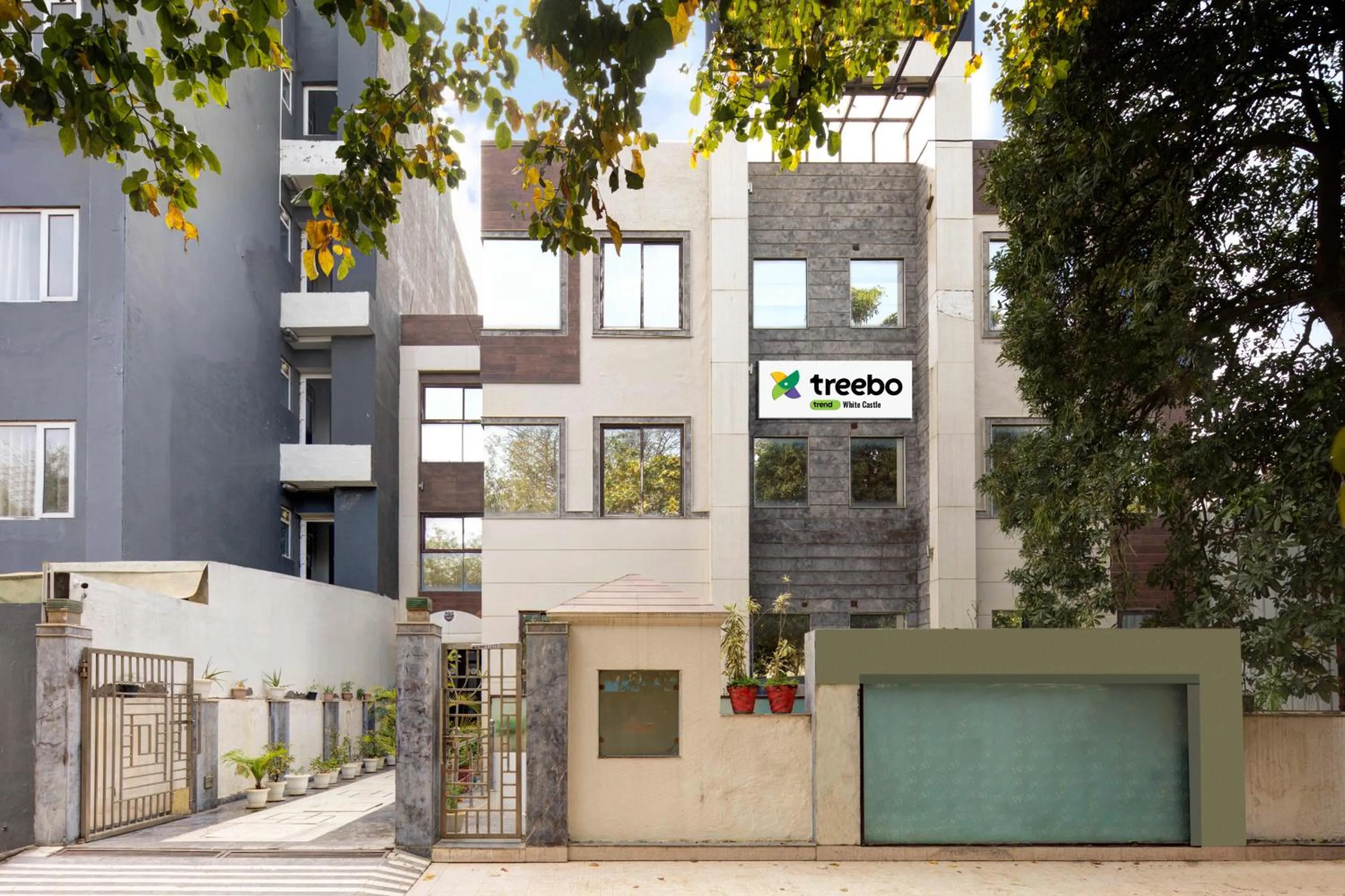 Facade/entrance in Treebo White Castle, Gurgaon