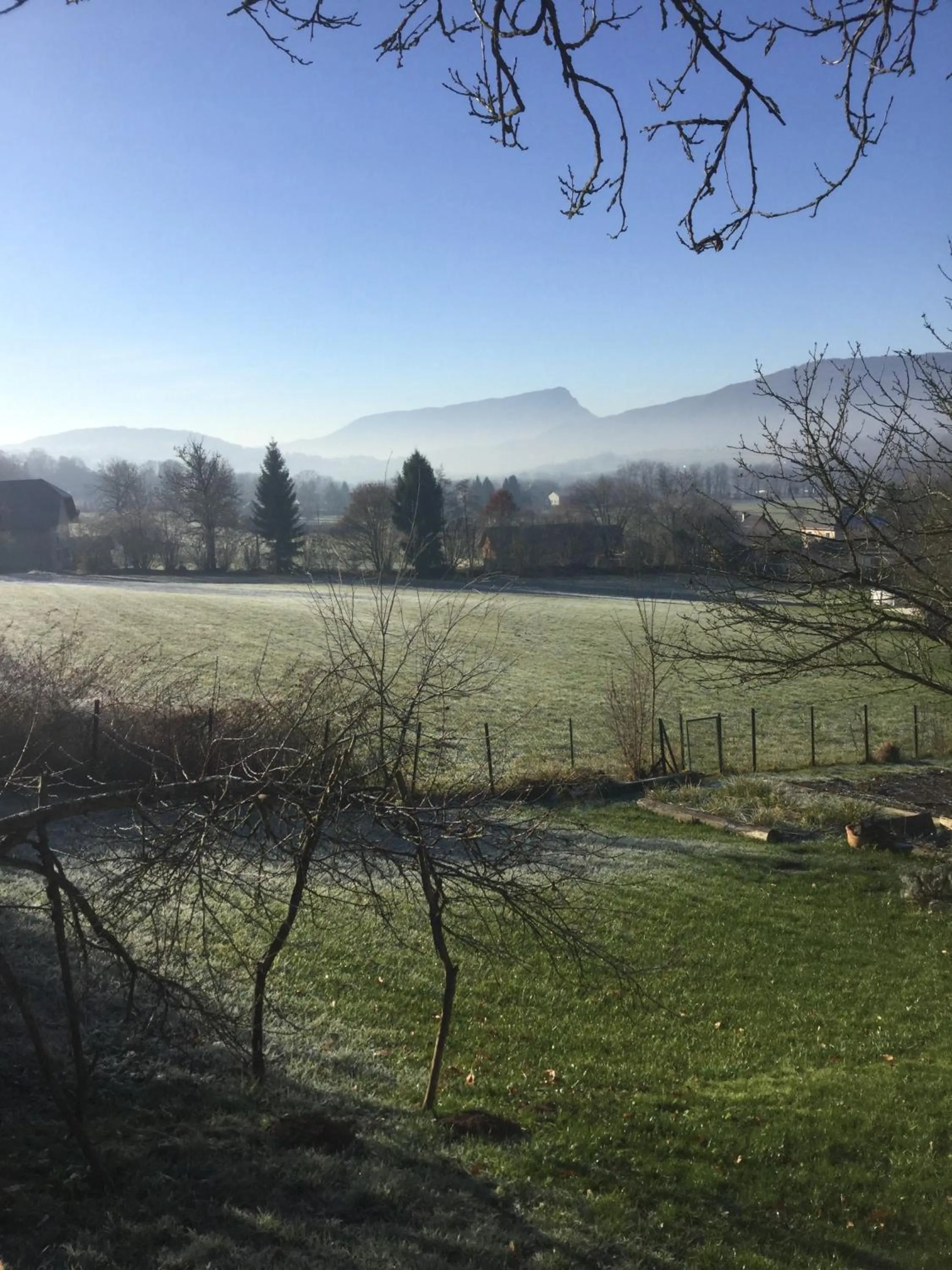 Mountain view in Antre Lacs