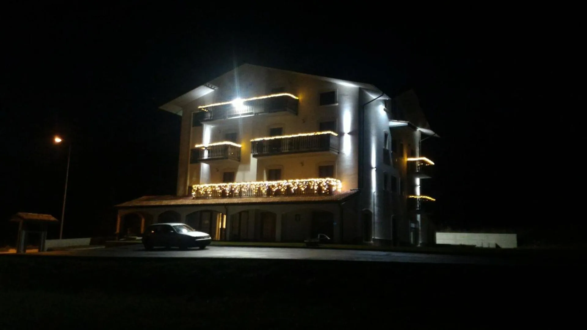 Facade/entrance in Hotel Il Bucaneve