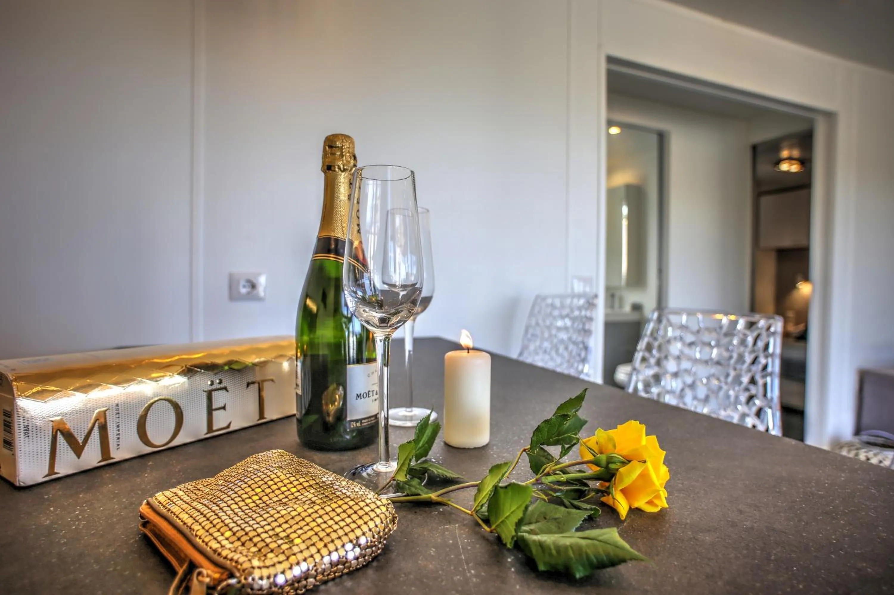 Decorative detail in Camp Rehut