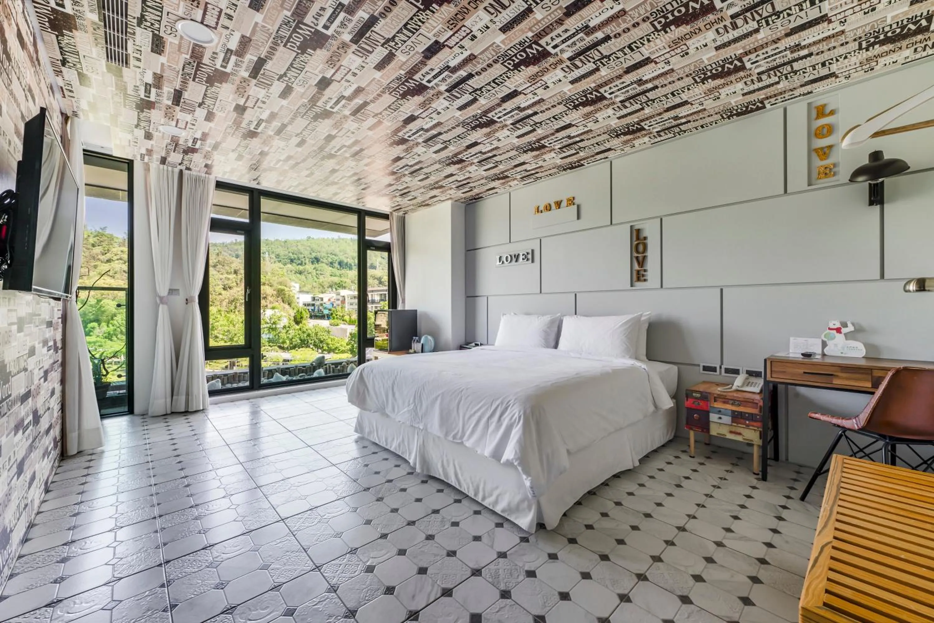 Photo of the whole room, Bed in Han Yan Design Hotel