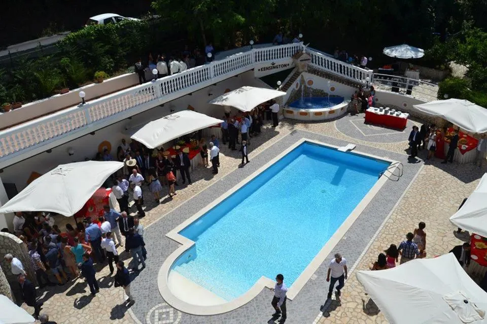 Swimming pool, Pool View in Bed e Breakfast Sanmarco