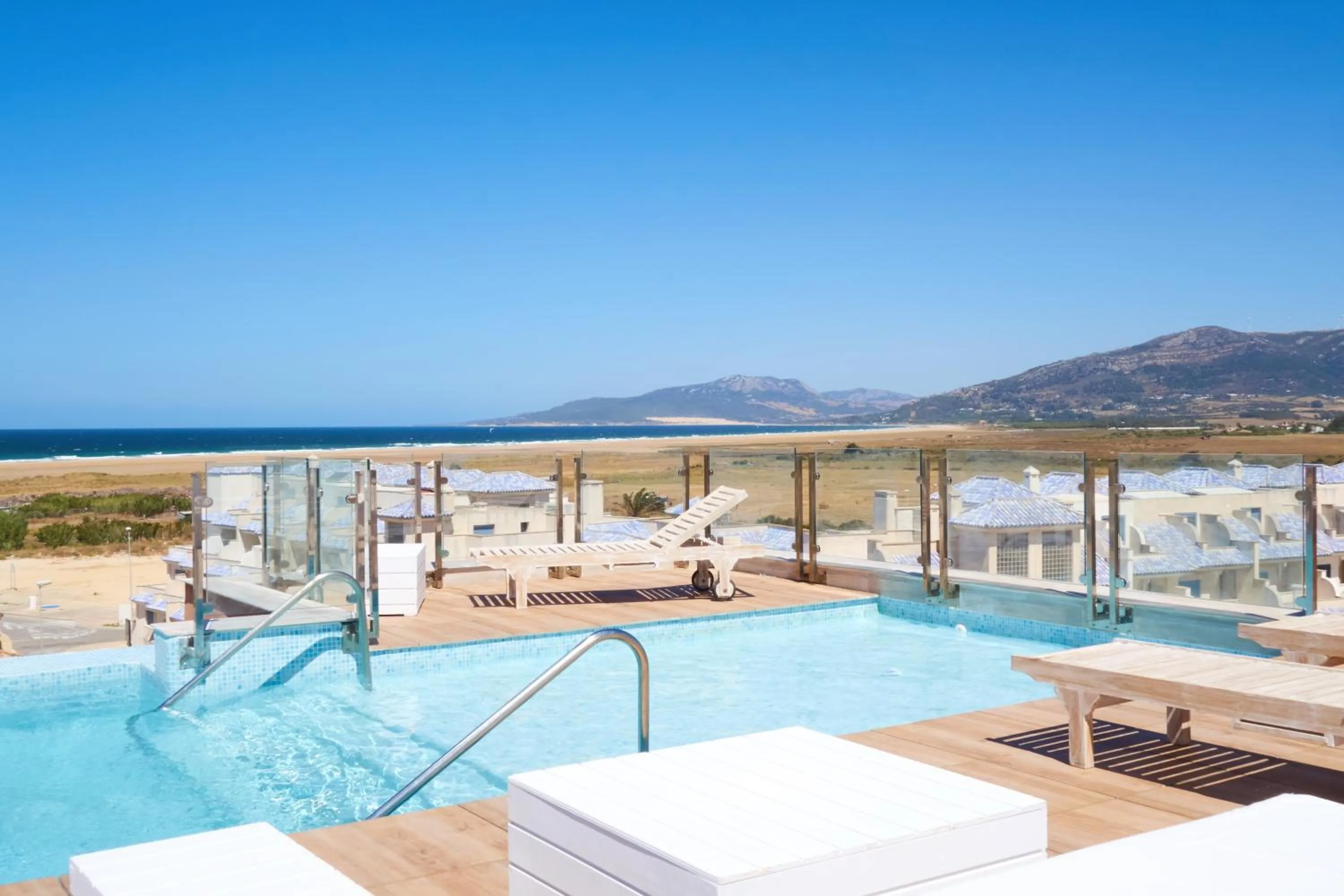 Solarium in Tarifa Lances by QHotels