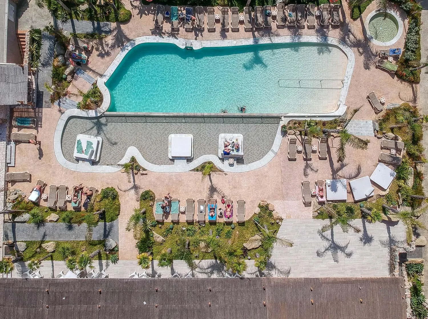 Swimming pool in Tarifa Lances by QHotels