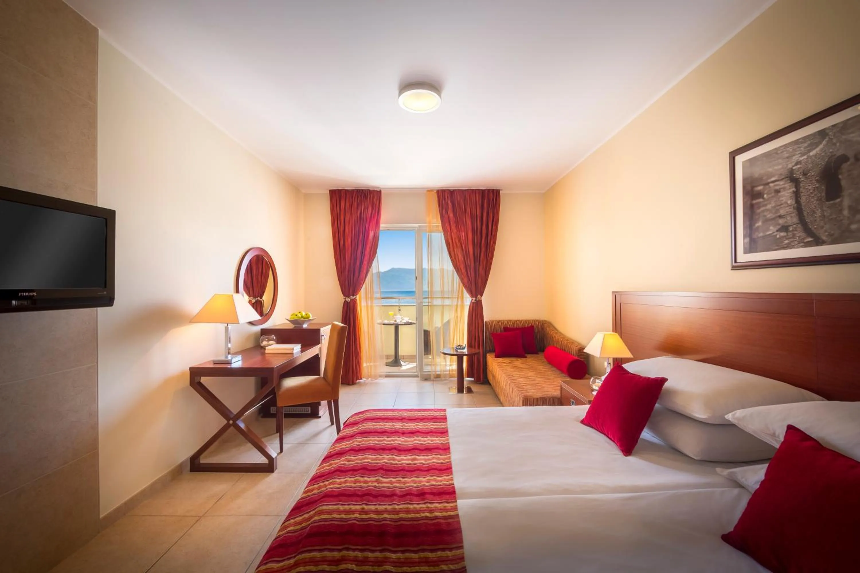 Photo of the whole room, Bed in Valamar Villa Adria