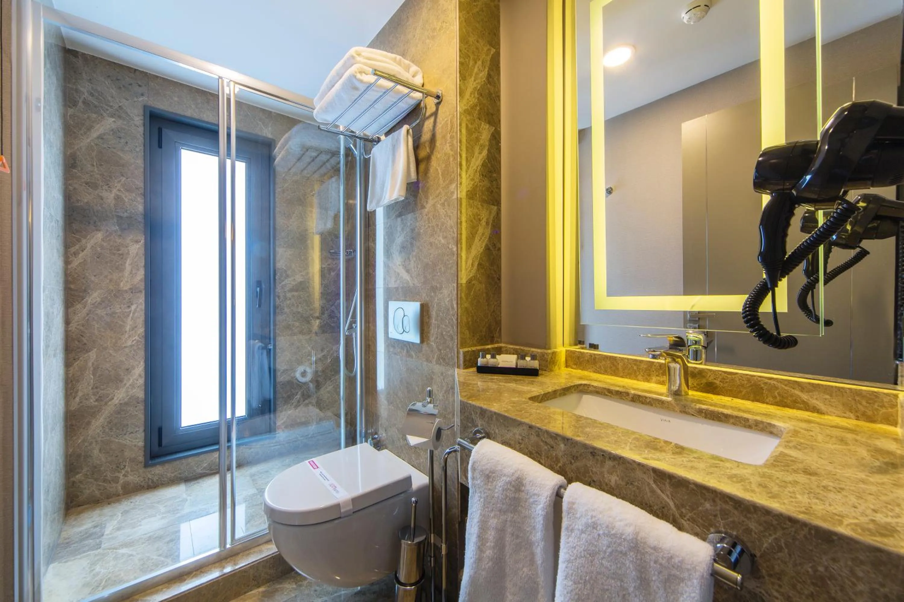 Bathroom in The City Suites