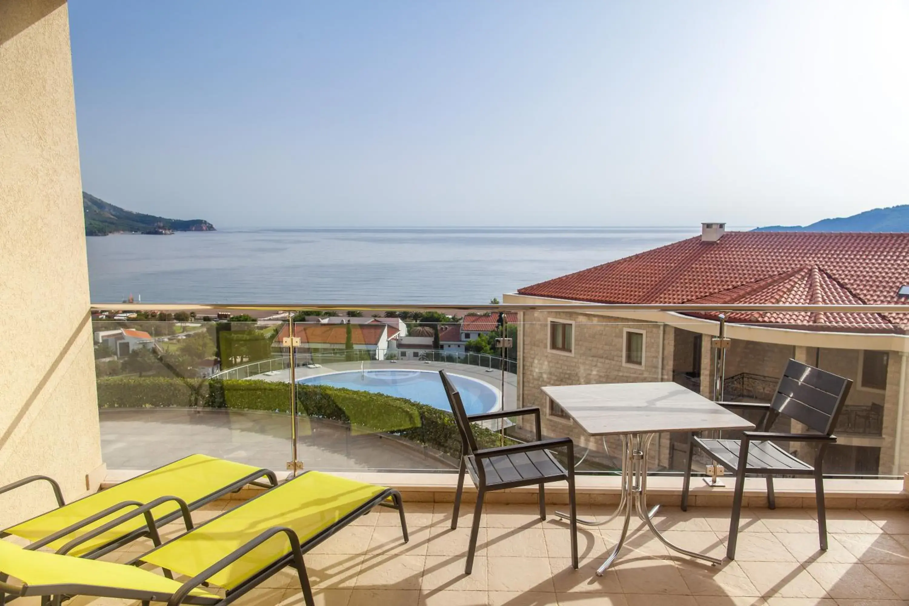 Comfort Studio Apartment with Terrace and Sea View in ApartHotel Belvedere Residence Becici Budva Comfort Studio Apartment with Terrace and Sea View in ApartHotel Belvedere Residence Becici Budva