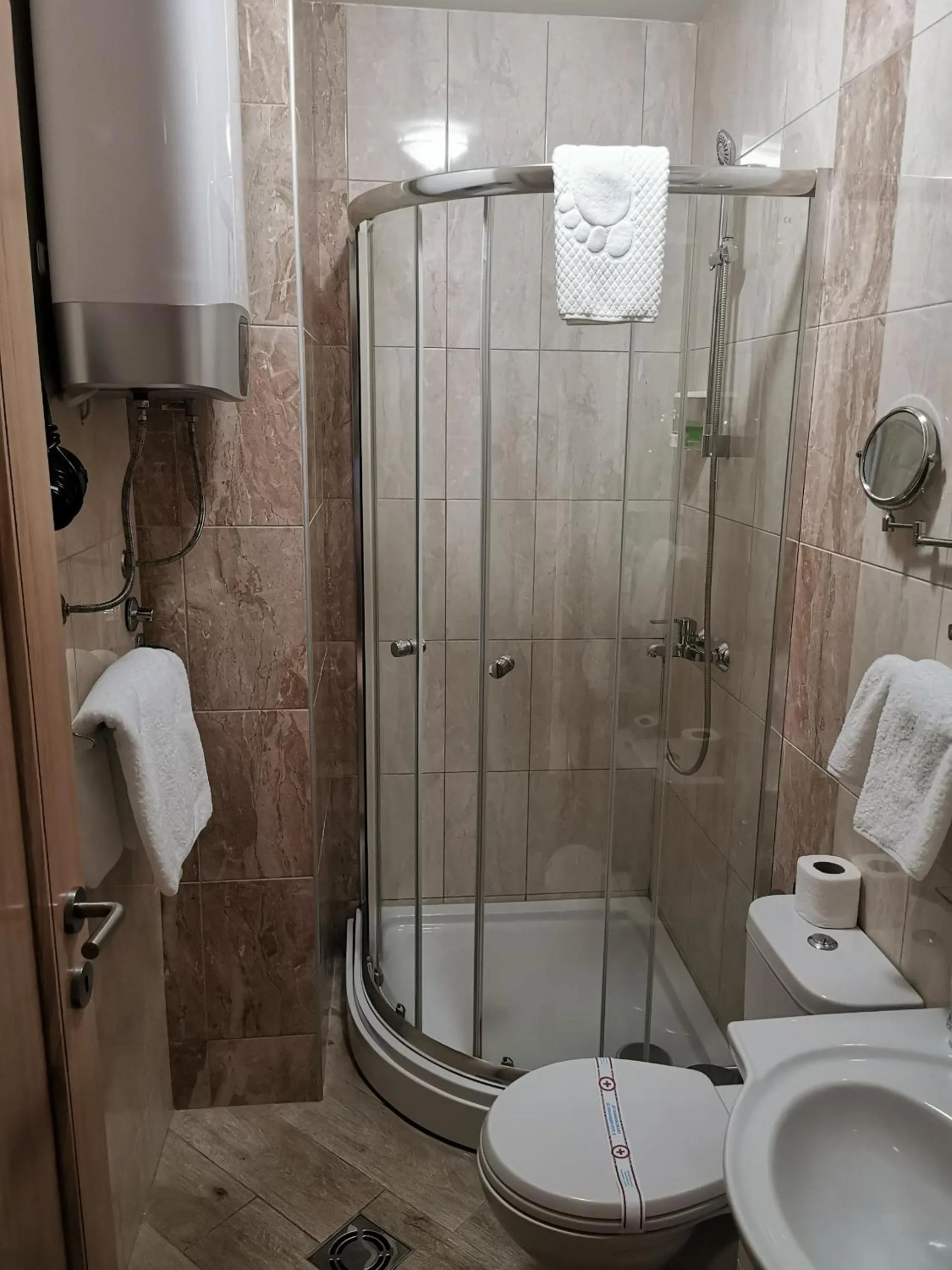 Shower in ApartHotel Belvedere Residence Becici Budva