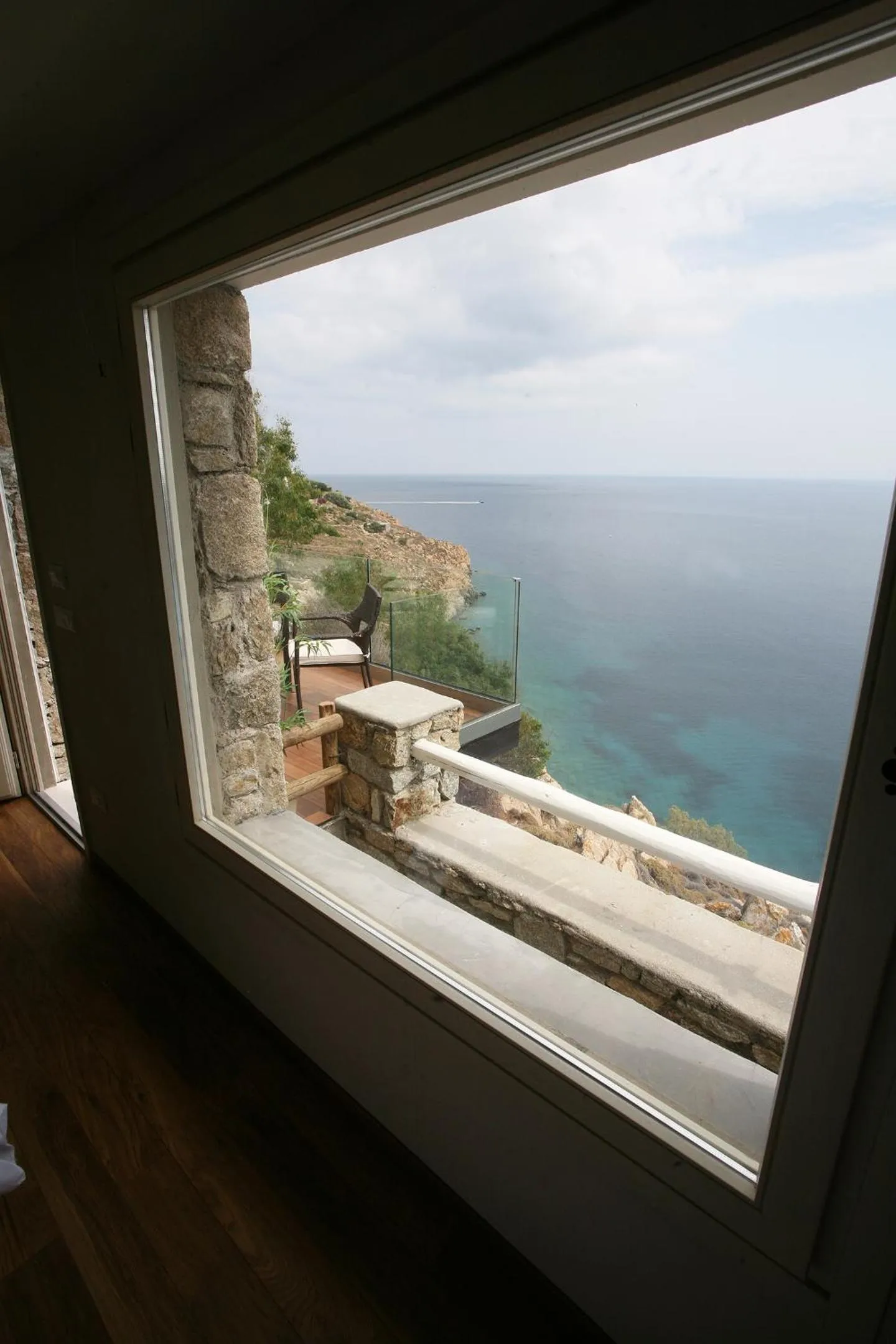 Spring in Atlantis Beach Residence