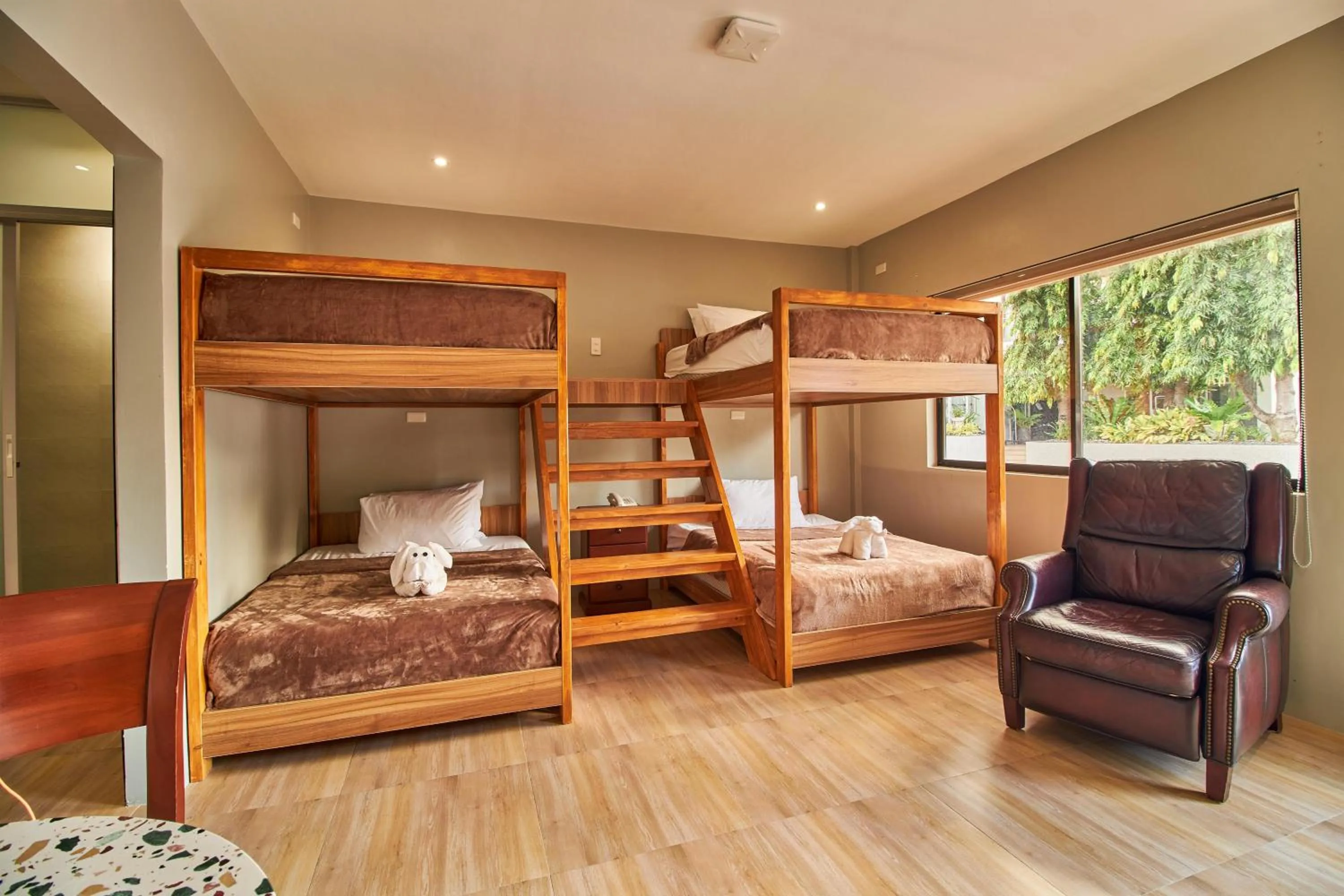 Living room, Bed in Mactan Resort by 1521