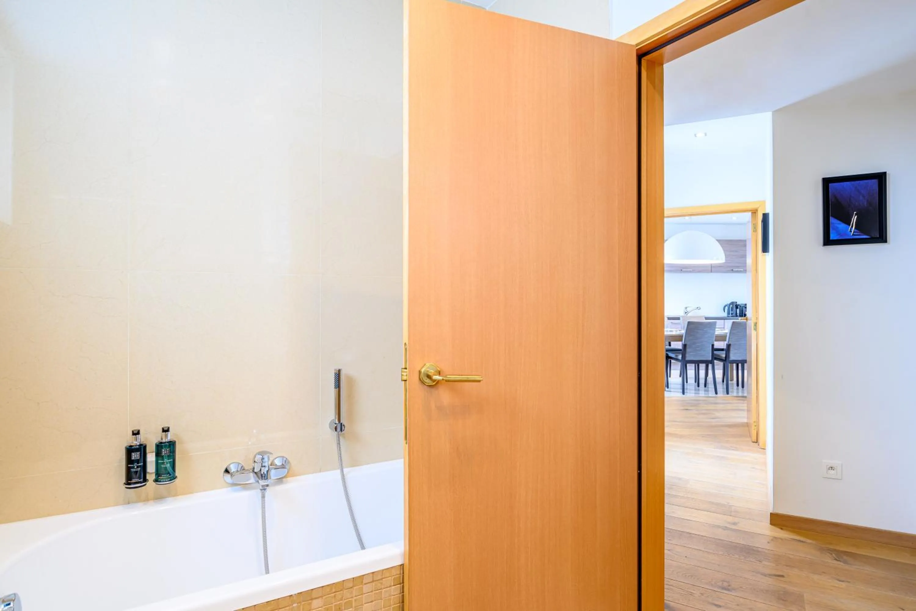 Bathroom in B-aparthotel Ambiorix