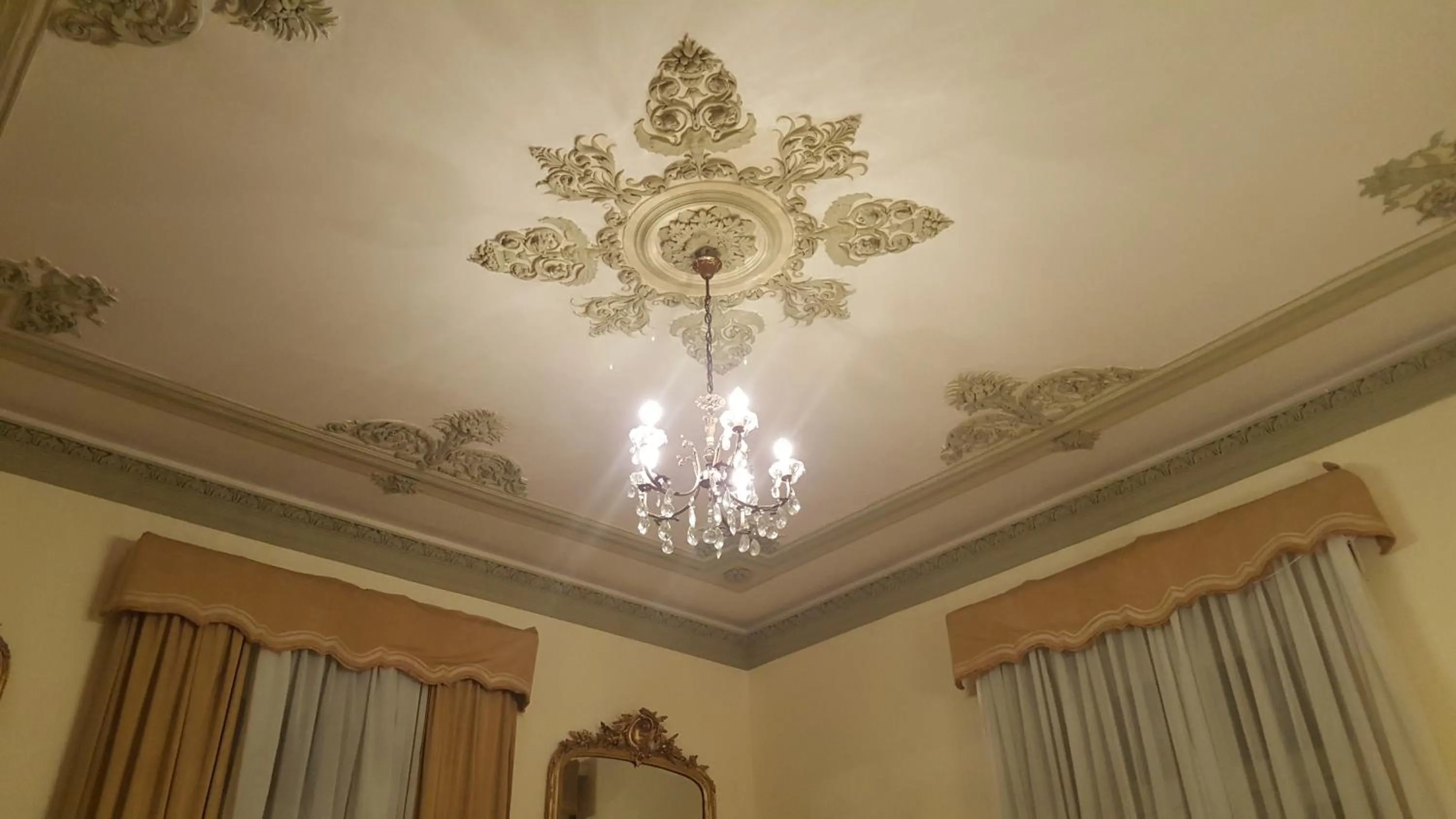 Decorative detail in Garden Suite