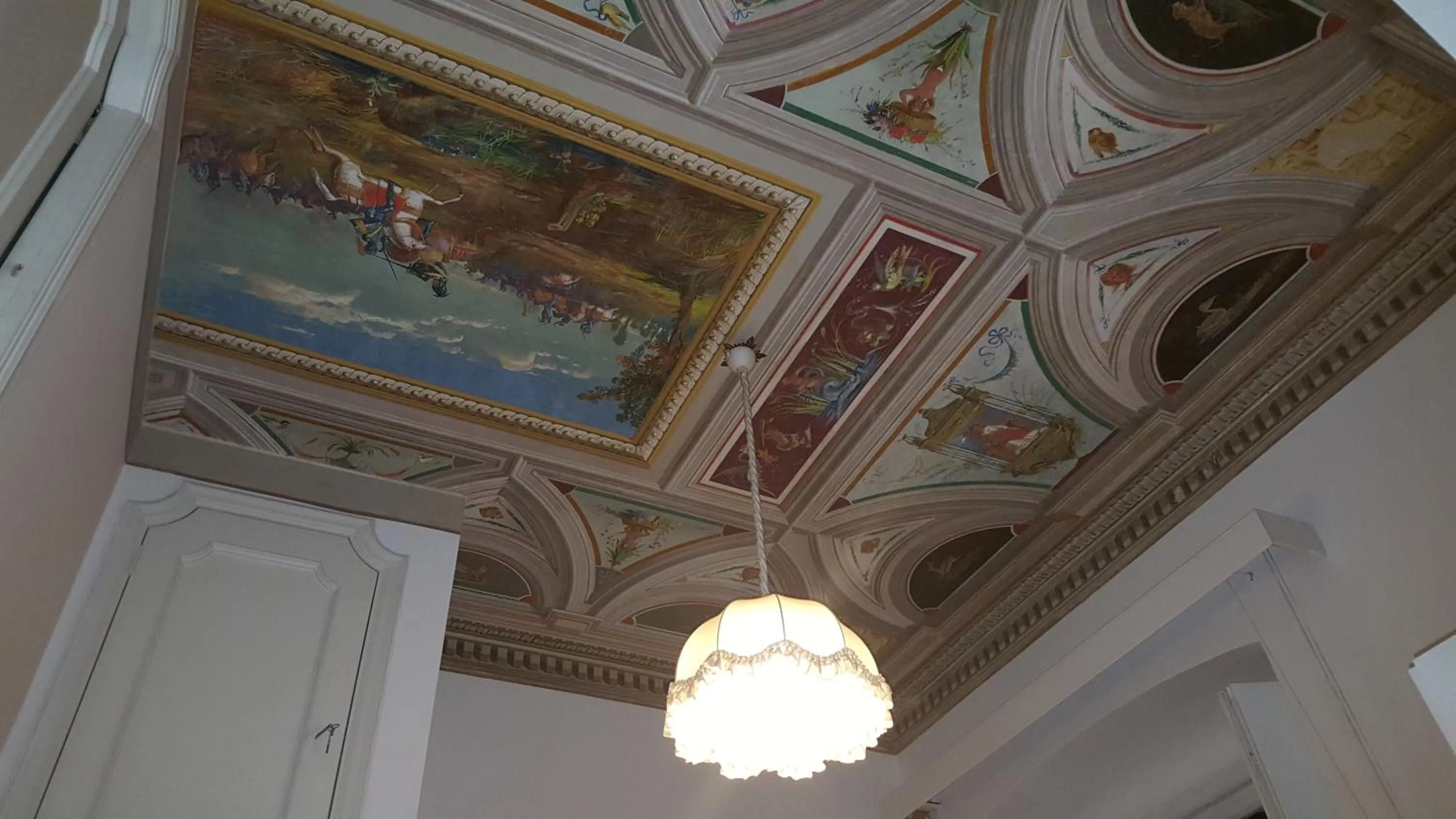 Decorative detail in Garden Suite