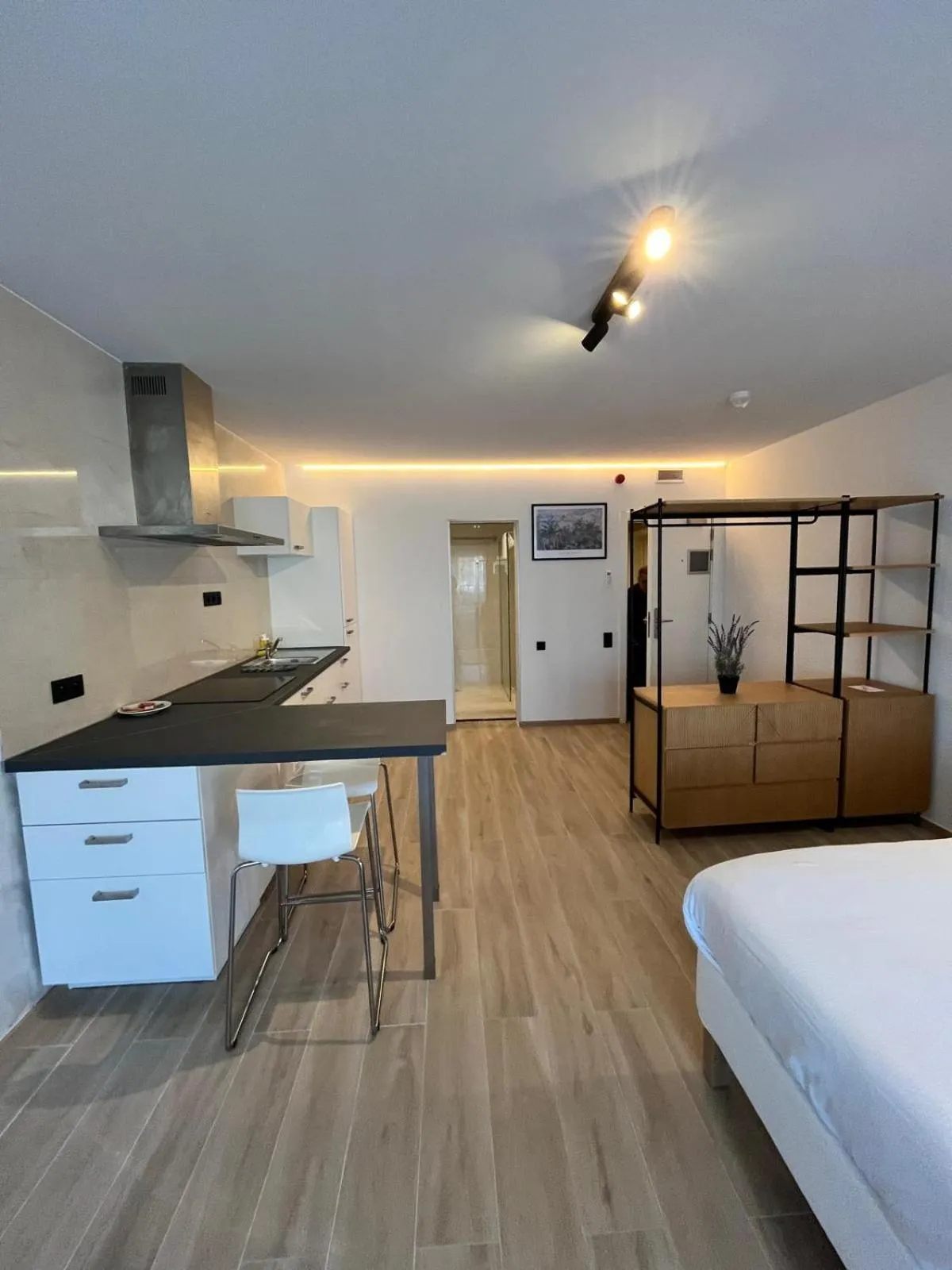 Photo of the whole room, Bed in B-aparthotel Montgomery