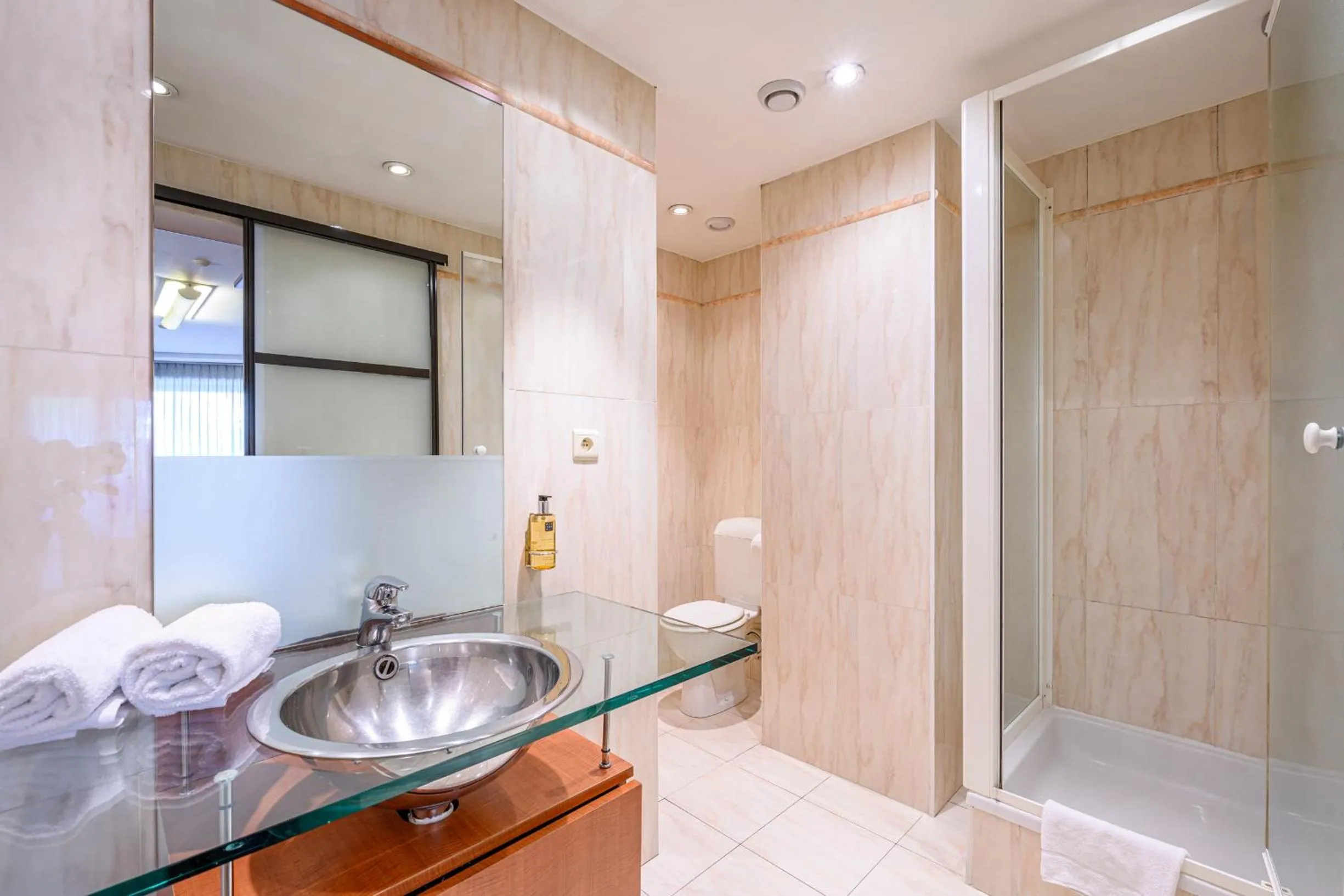 Bathroom in B-aparthotel Montgomery